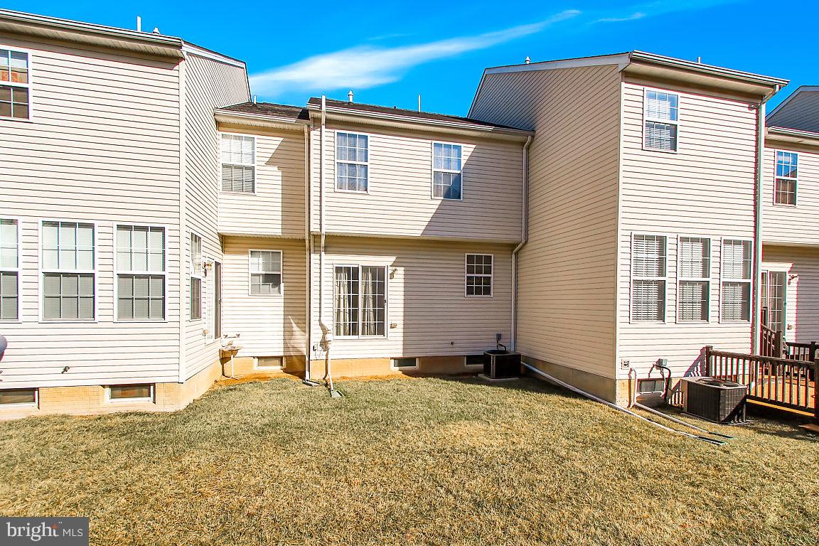 PEACEFIELDS - Residential