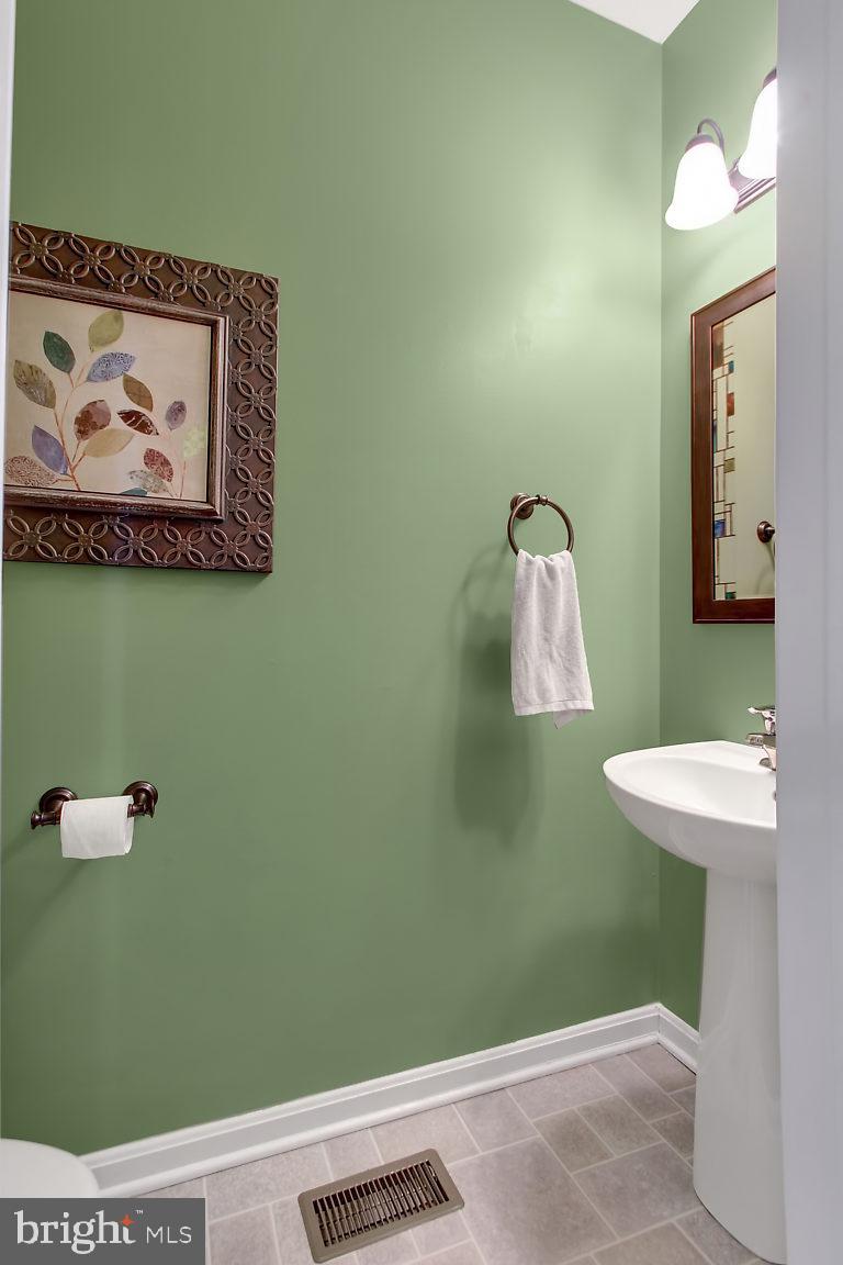 PEACEFIELDS - Residential