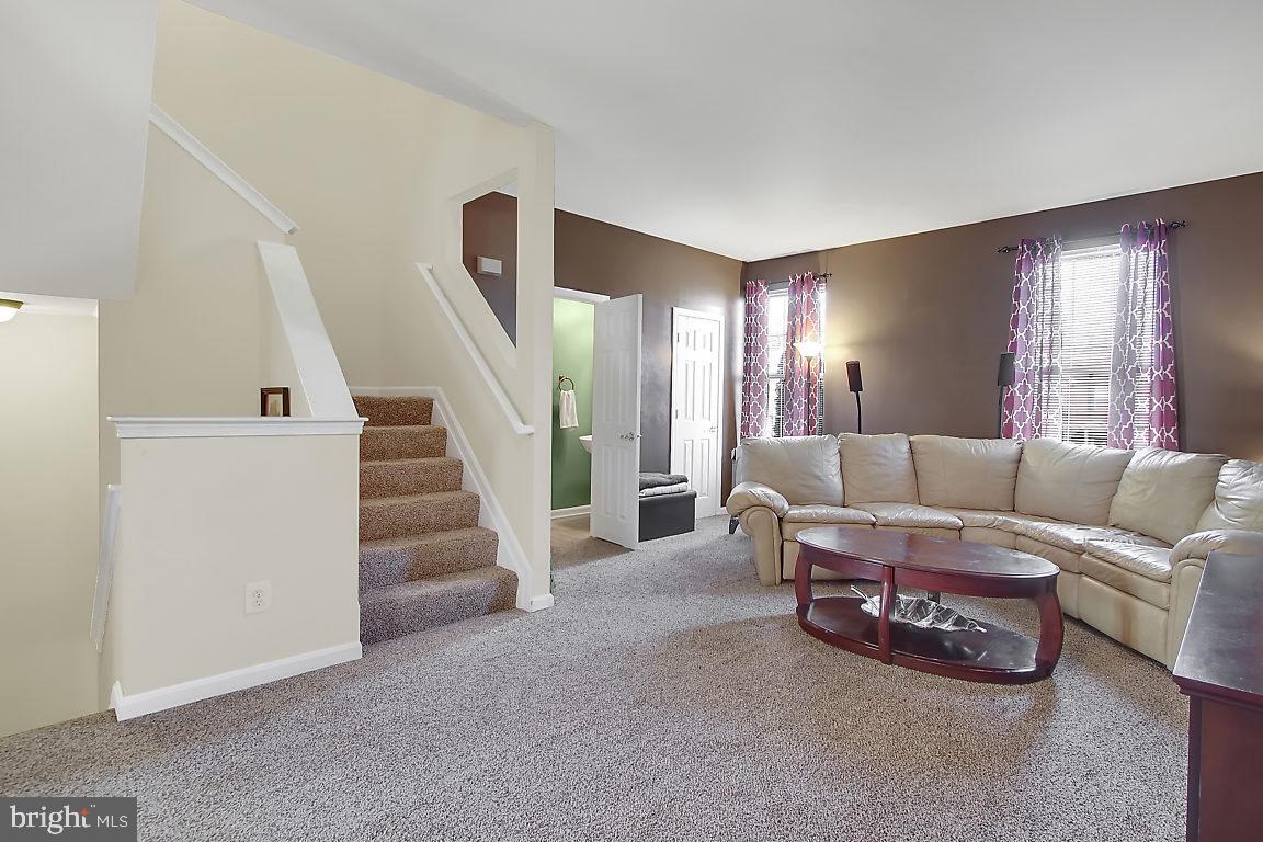 PEACEFIELDS - Residential