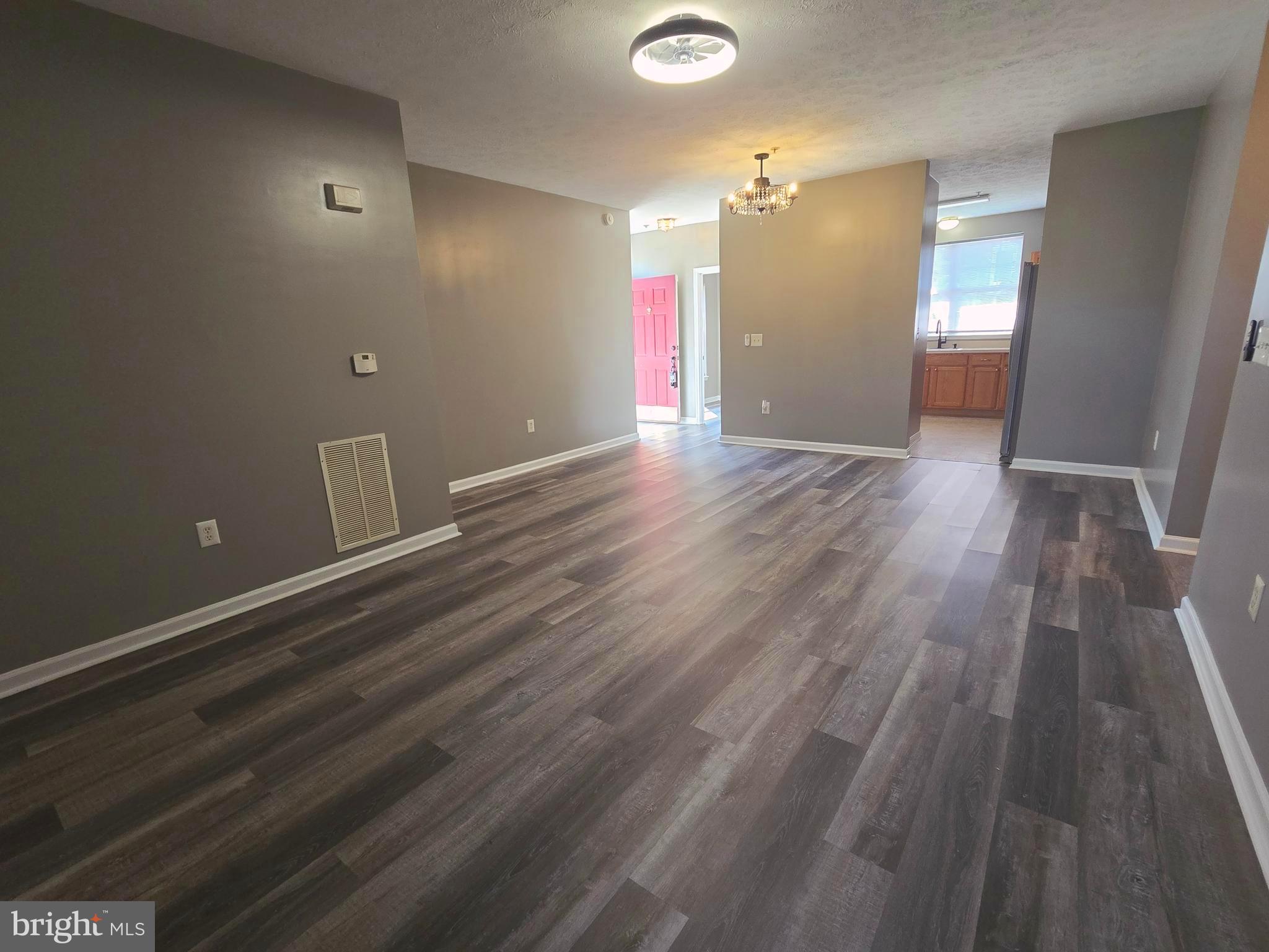 SOMERSET - Residential