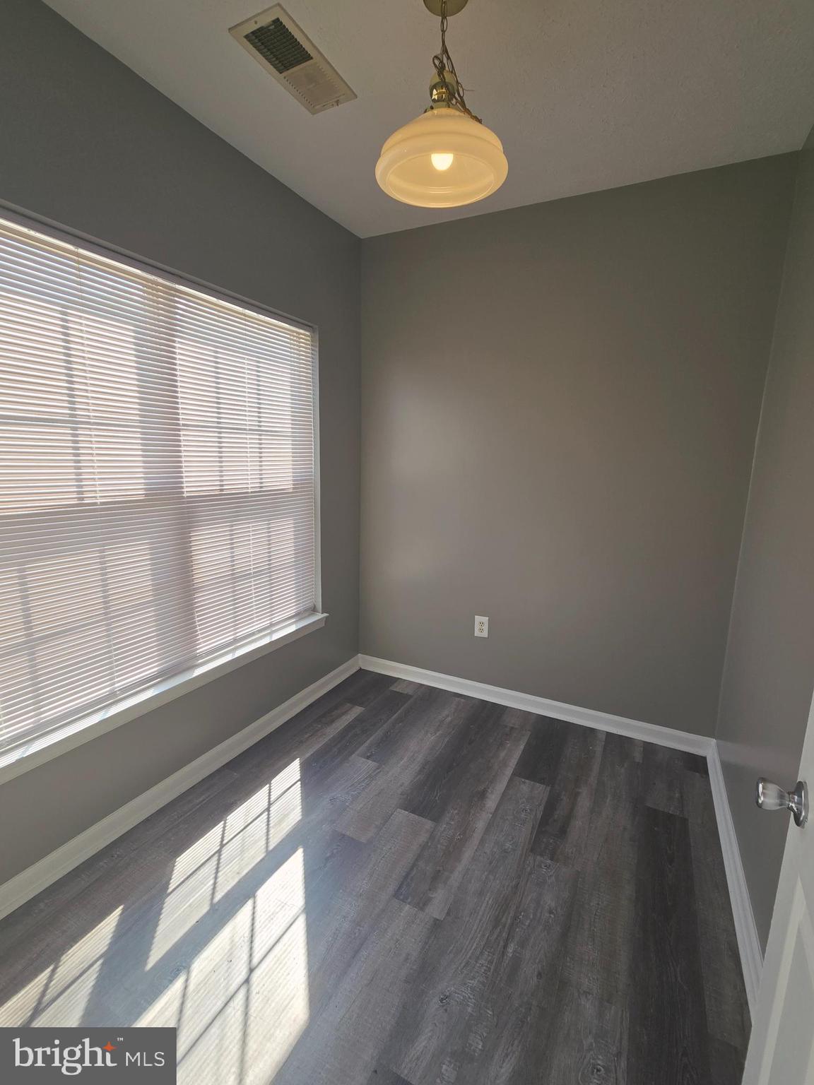 SOMERSET - Residential