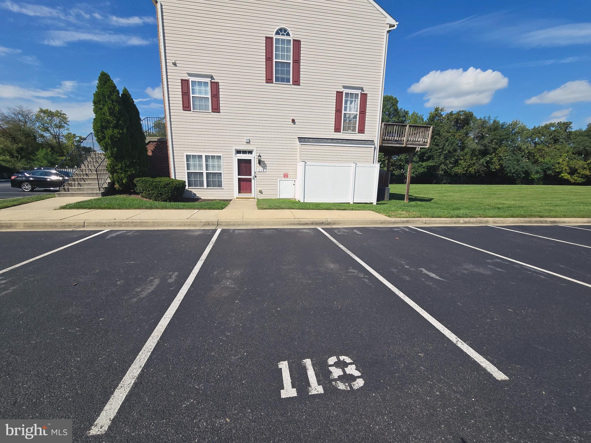 SOMERSET - Residential