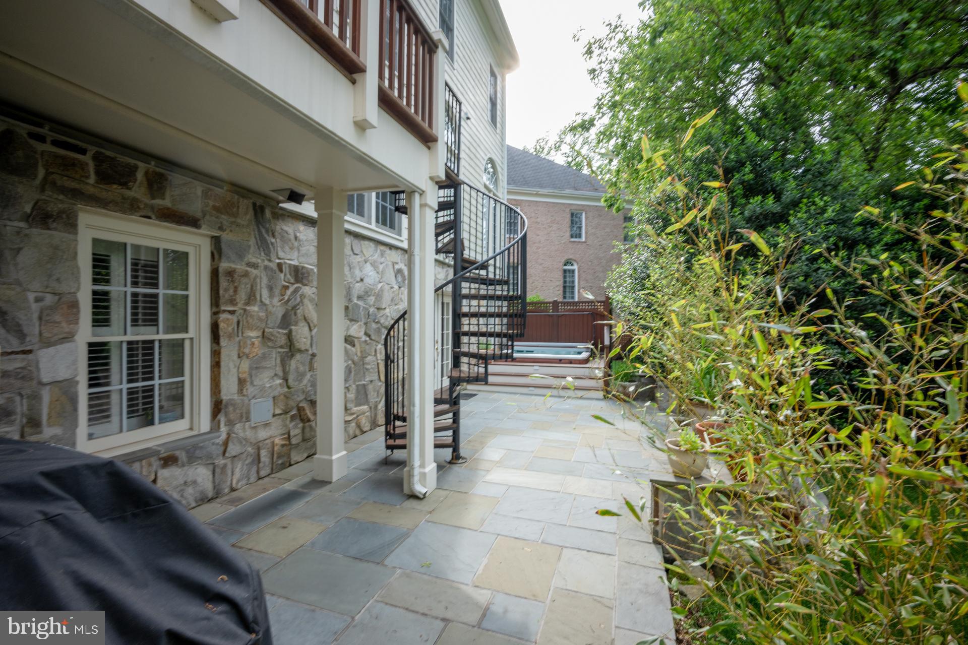 BATTERY HEIGHTS - Residential