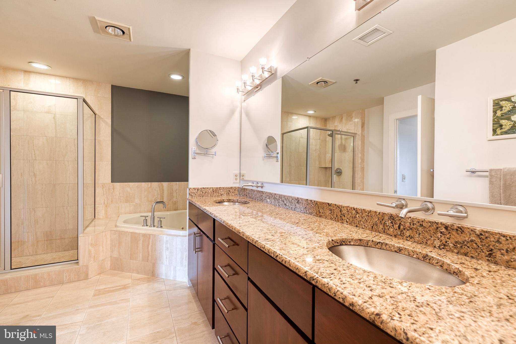 HARBOR EAST - Residential