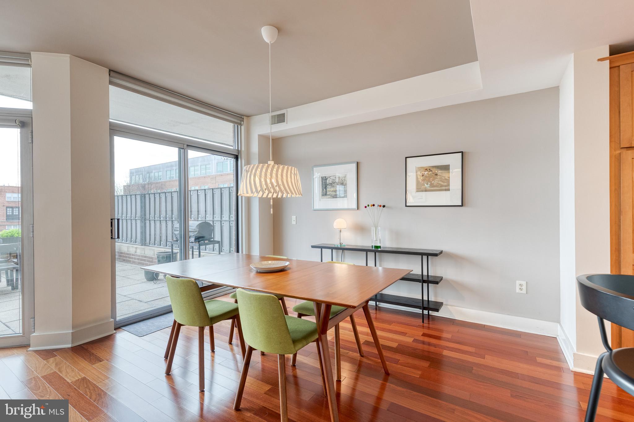 HARBOR EAST - Residential