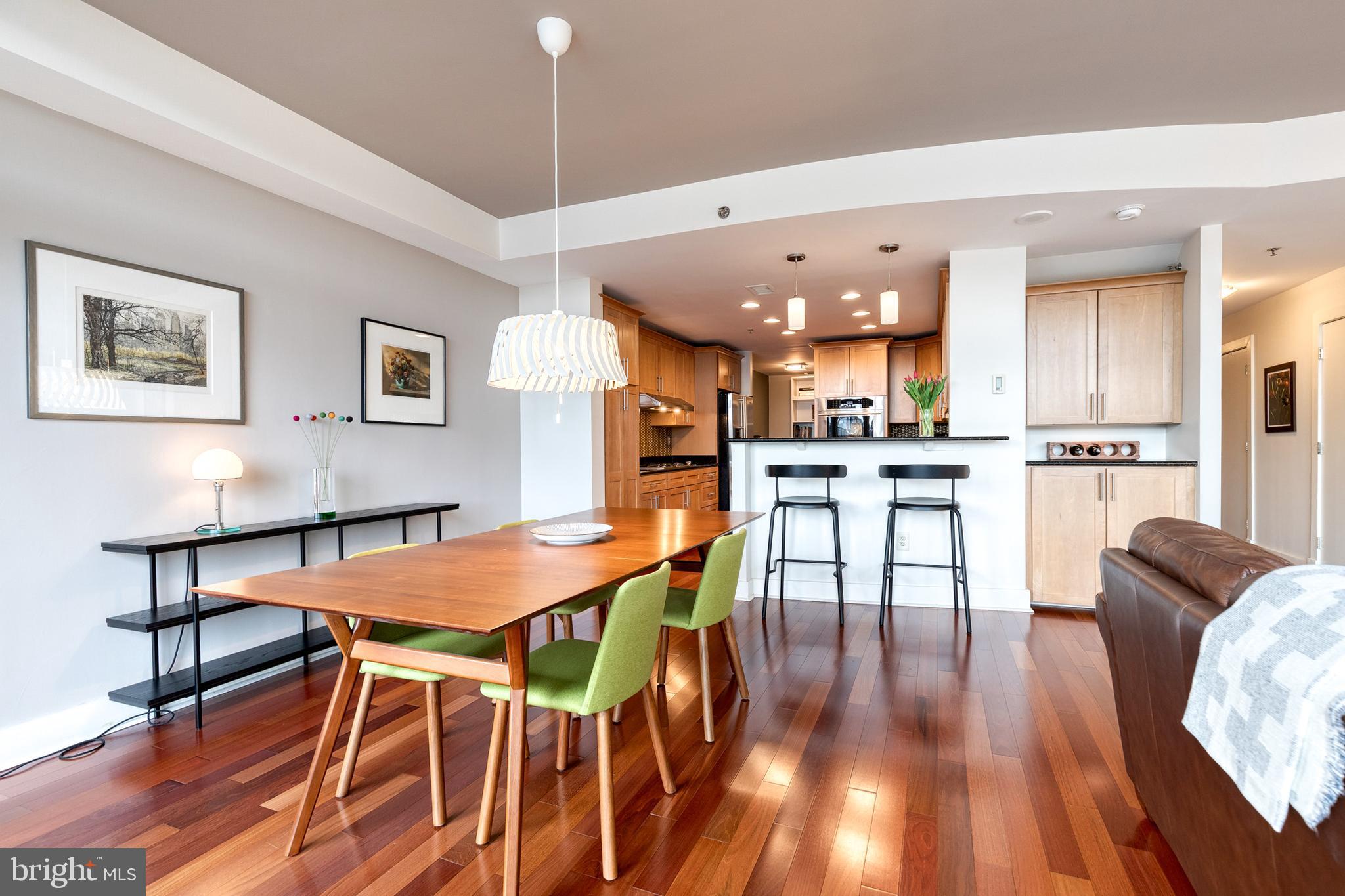 HARBOR EAST - Residential