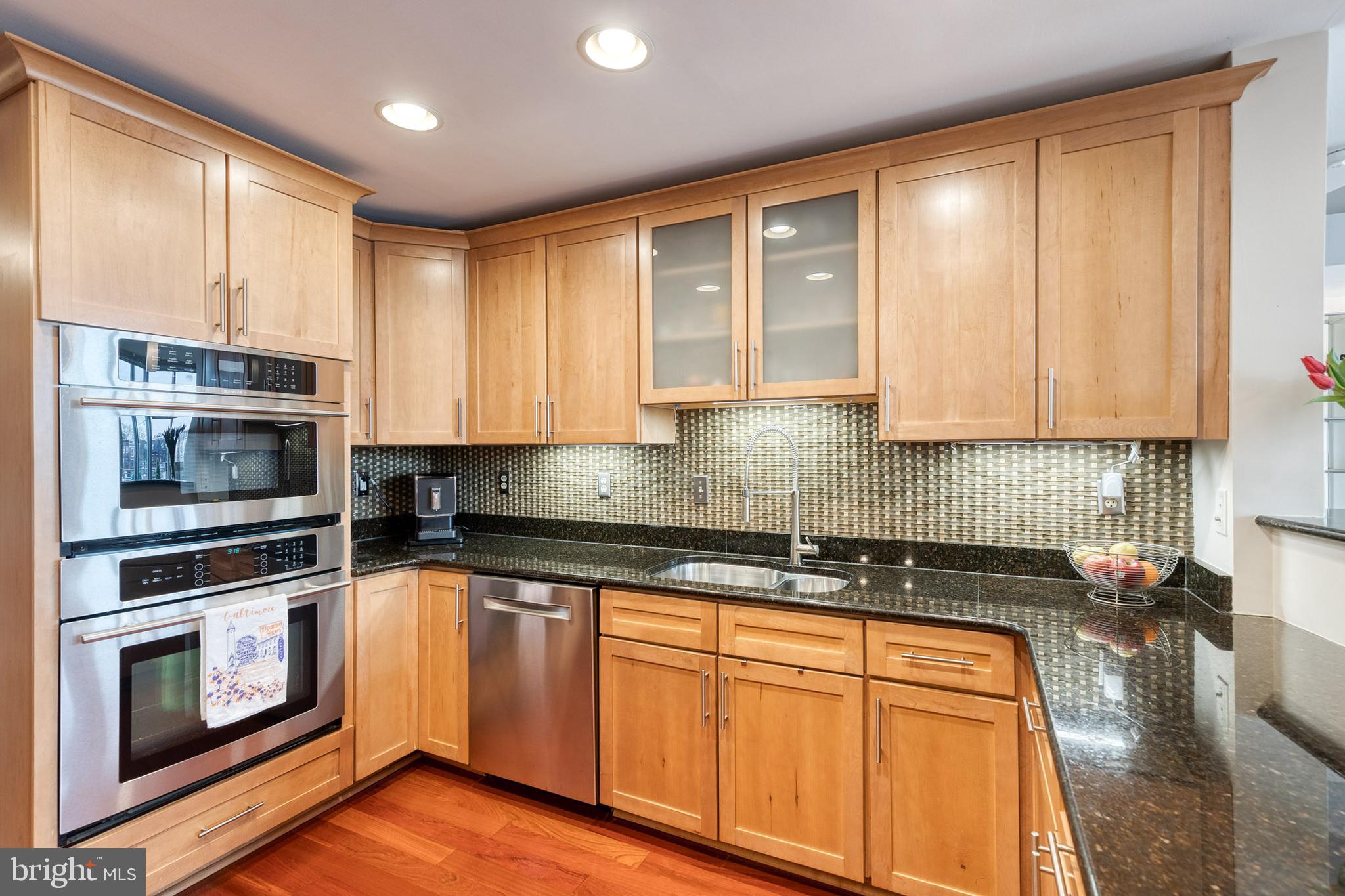 HARBOR EAST - Residential