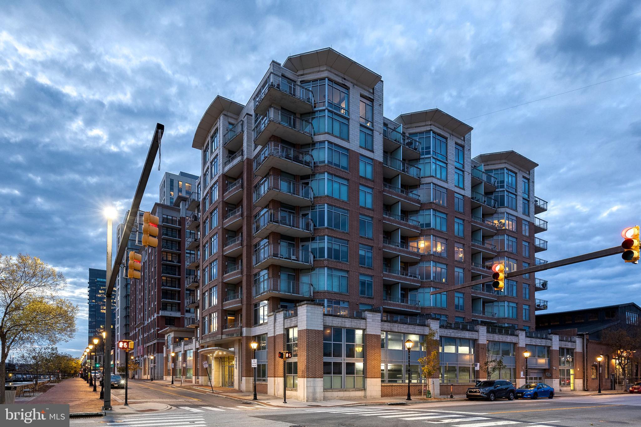 HARBOR EAST - Residential