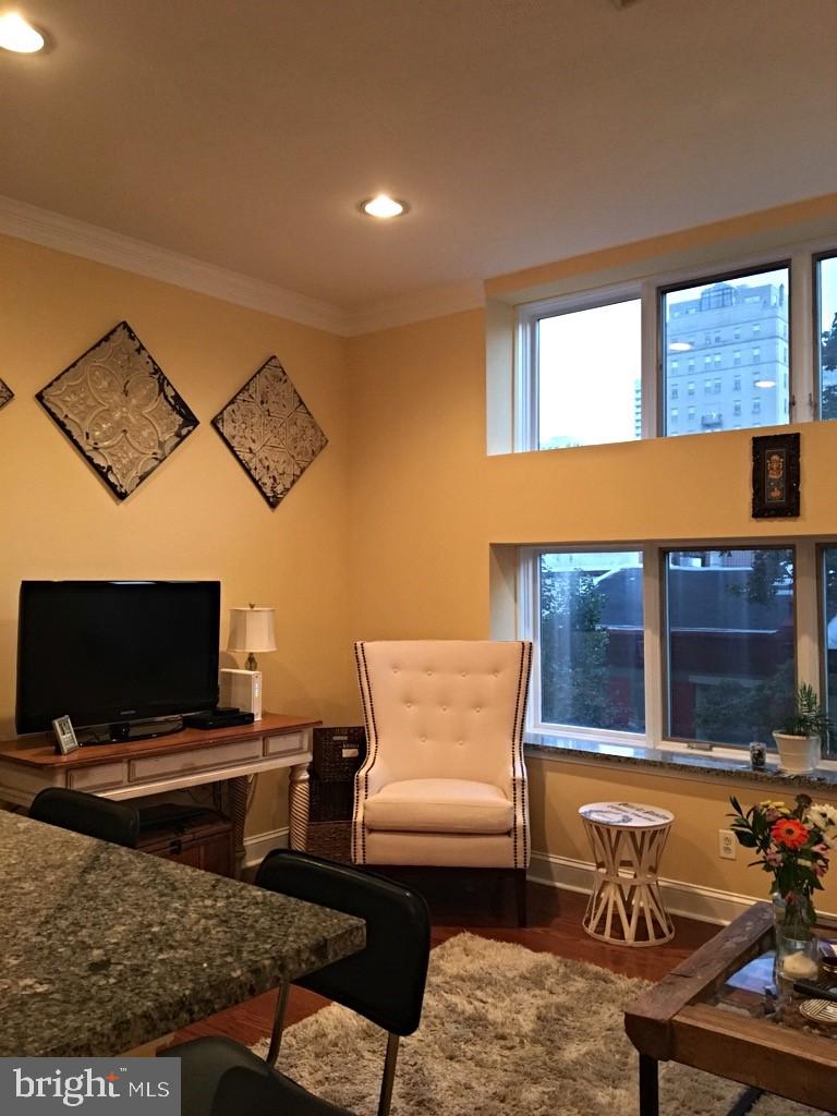 RITTENHOUSE SQUARE - Residential Lease