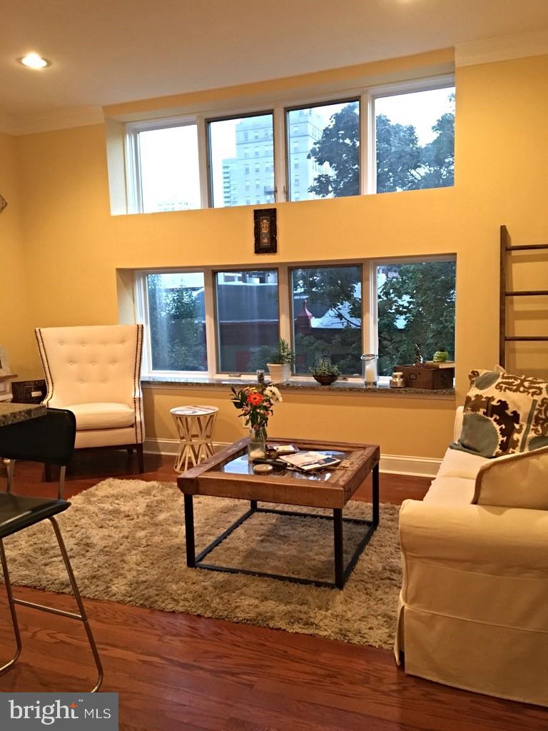 RITTENHOUSE SQUARE - Residential Lease