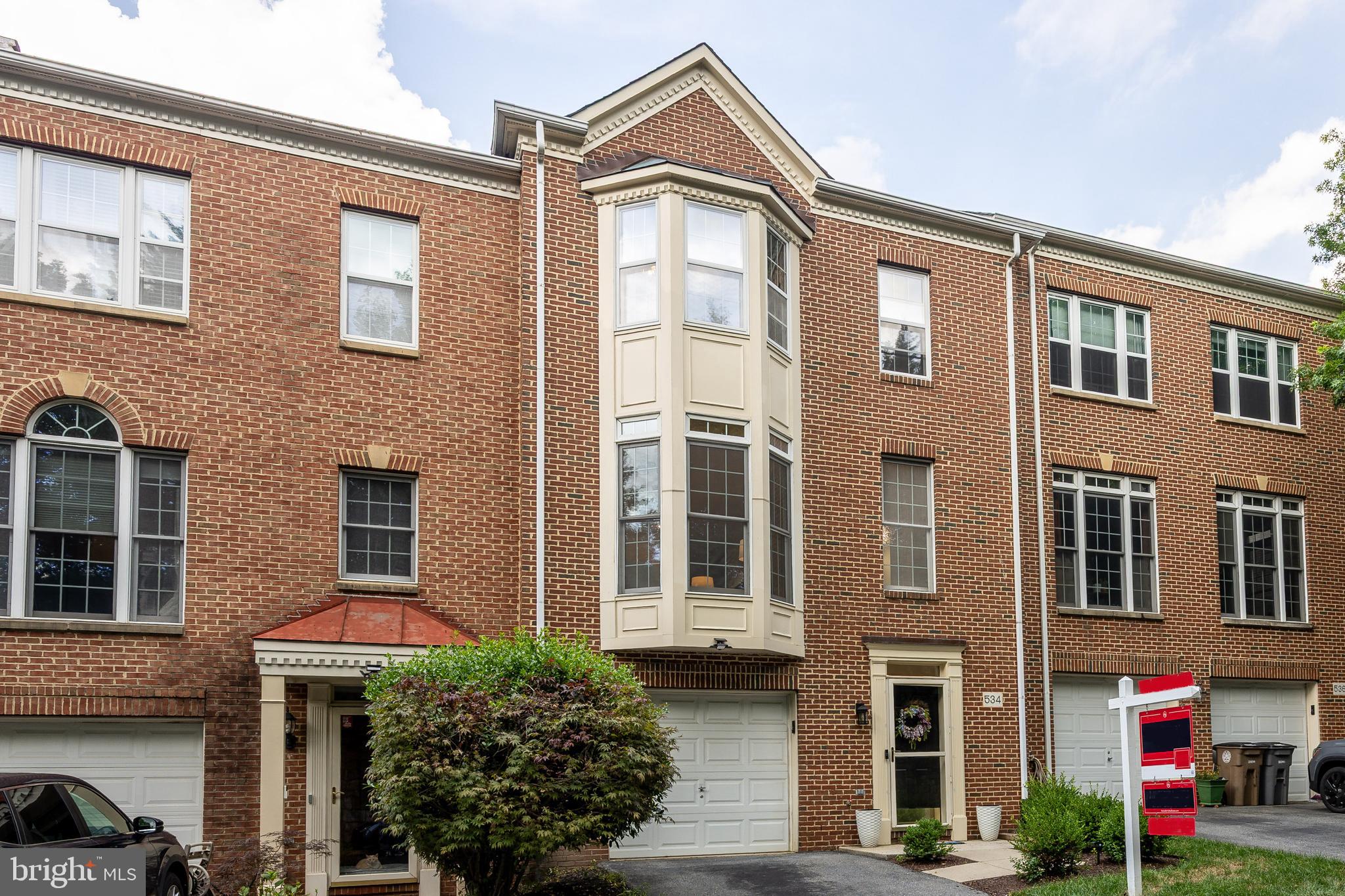 534 WINDING ROSE DRIVE