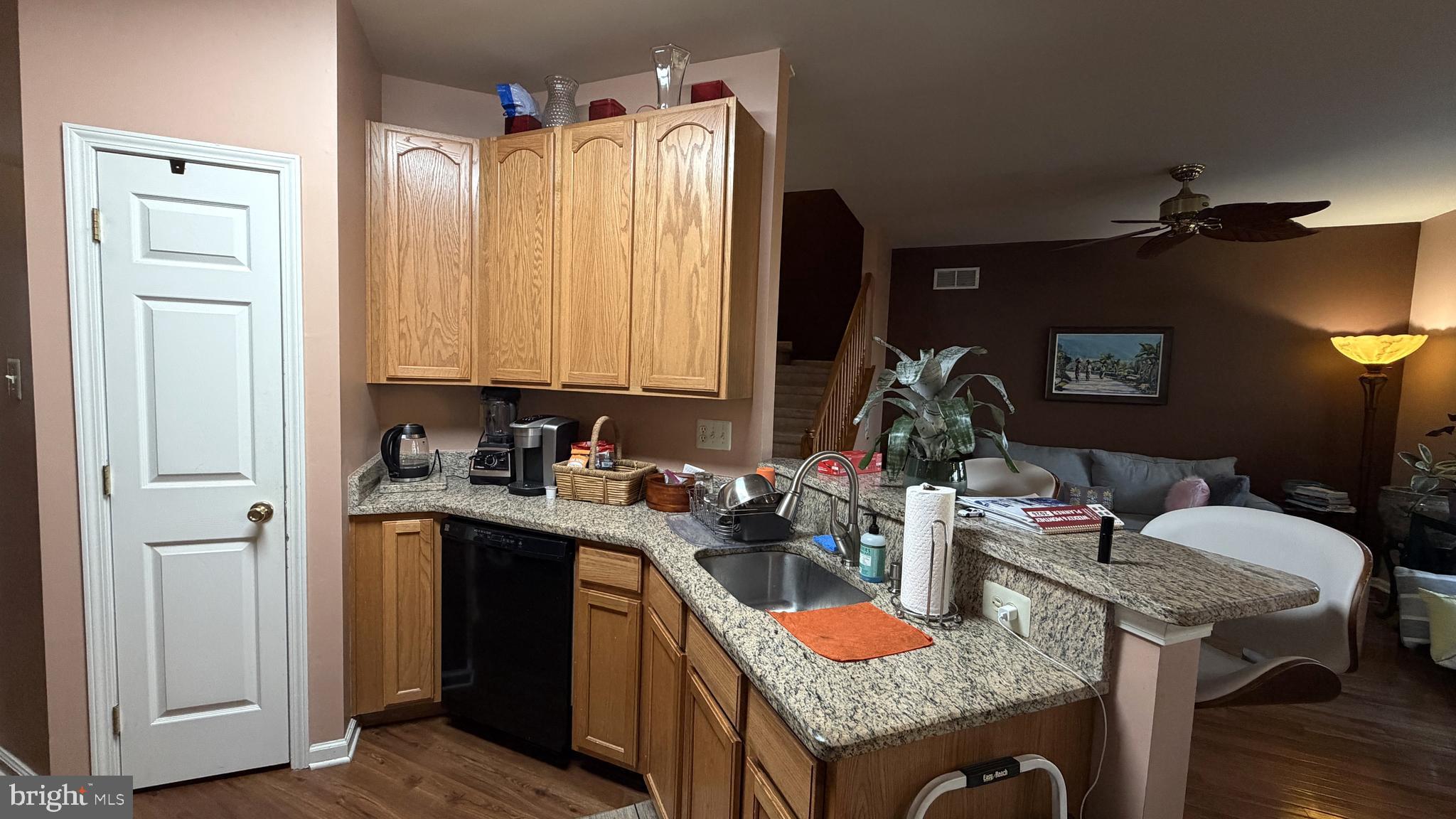 PROVIDENCE VIEW - Residential Lease