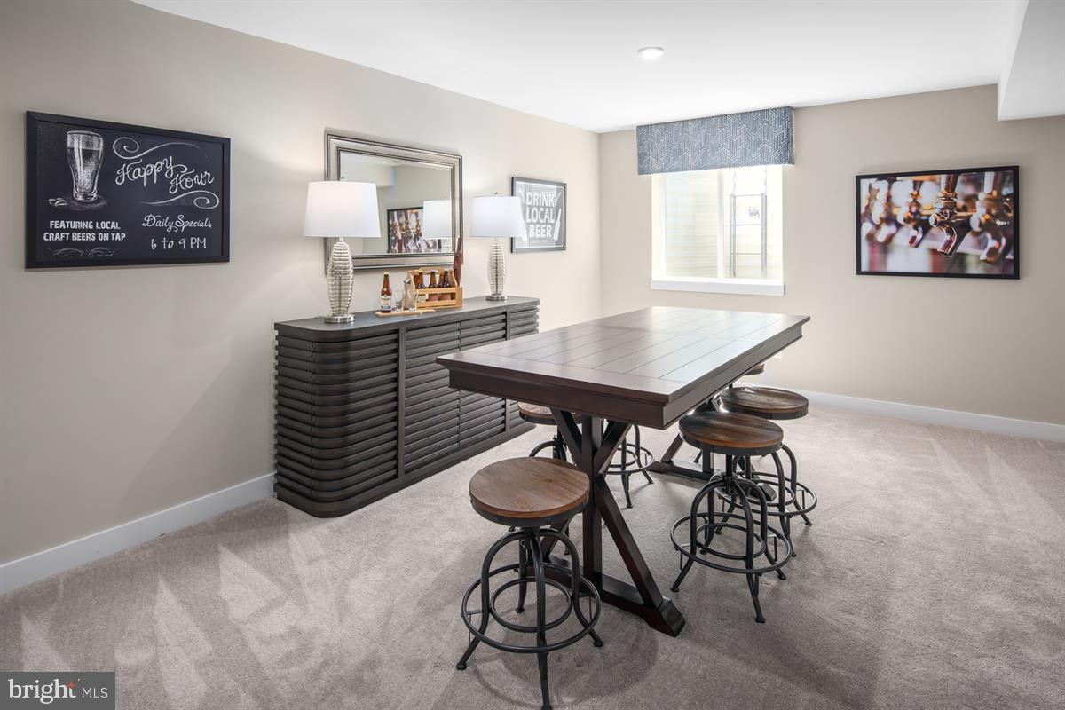 WOODBOURNE MANOR - Residential