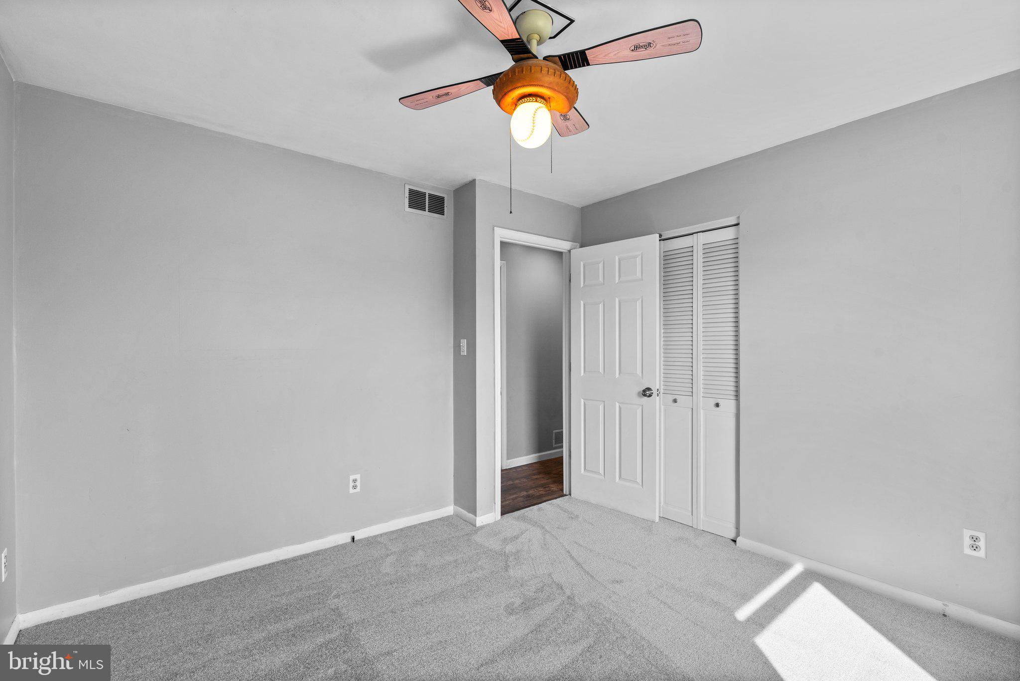 GREEN FIELD - Residential Lease