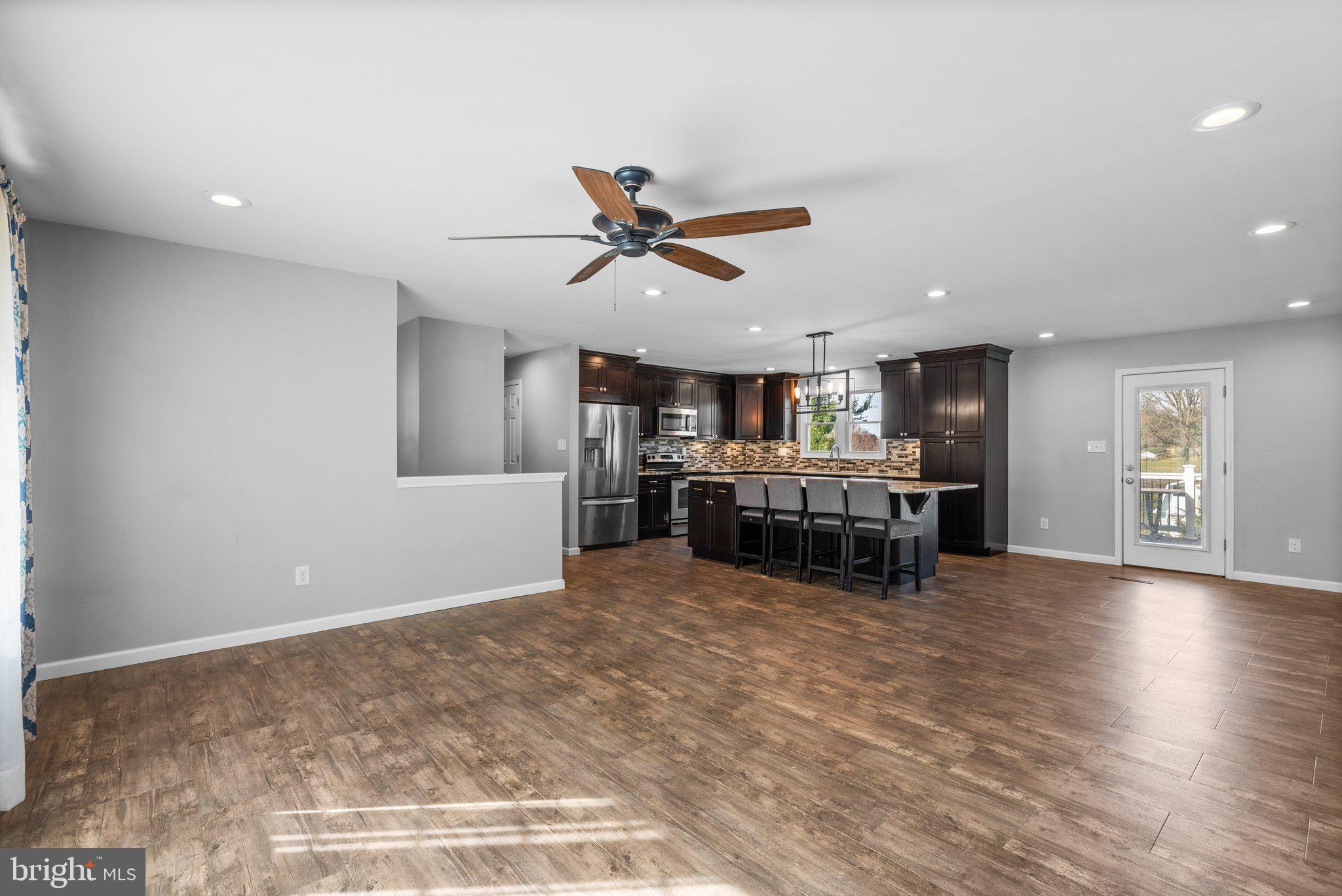 GREEN FIELD - Residential Lease