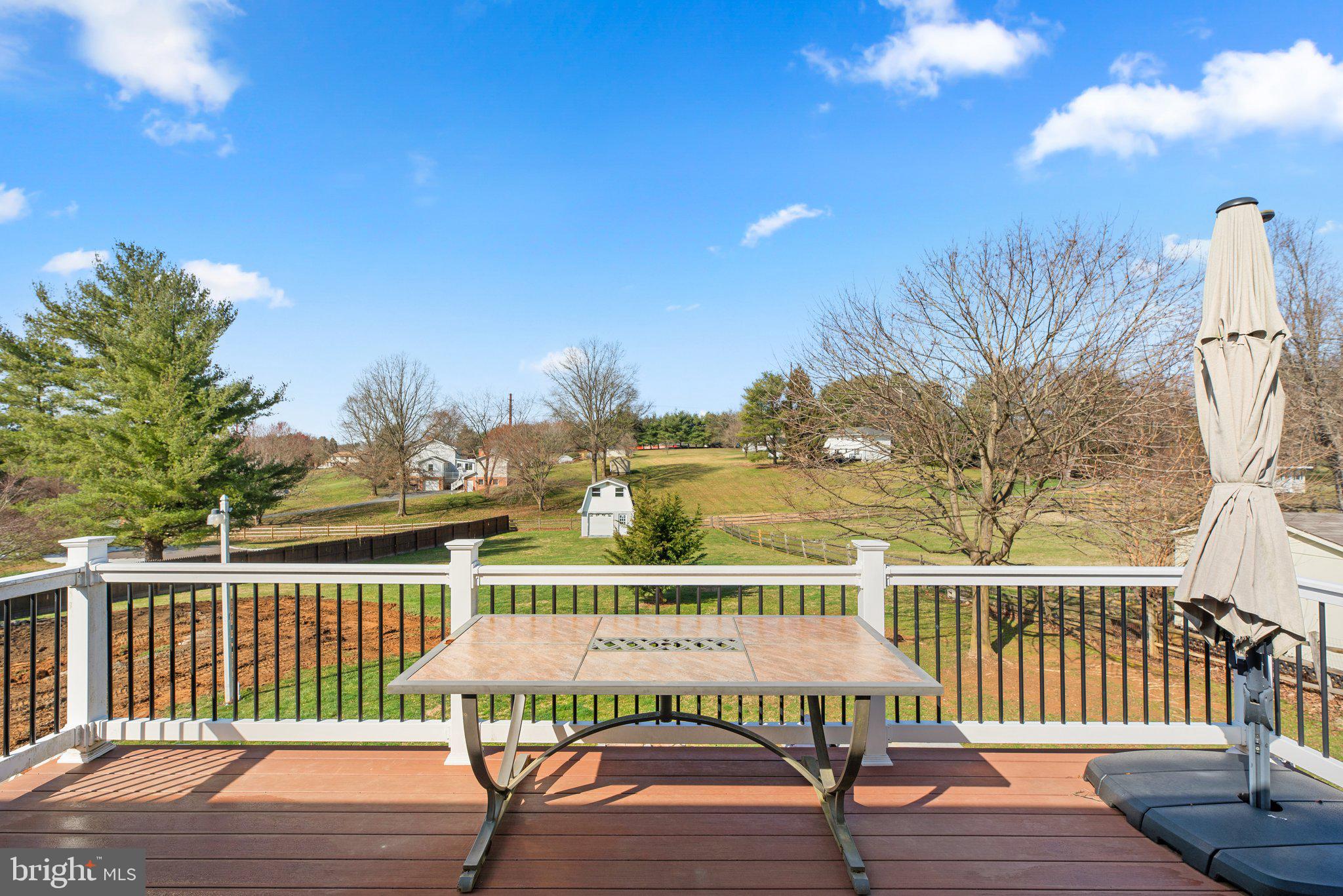 GREEN FIELD - Residential Lease