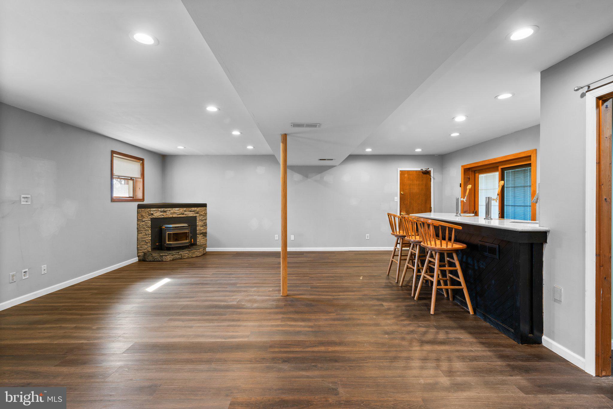 GREEN FIELD - Residential Lease