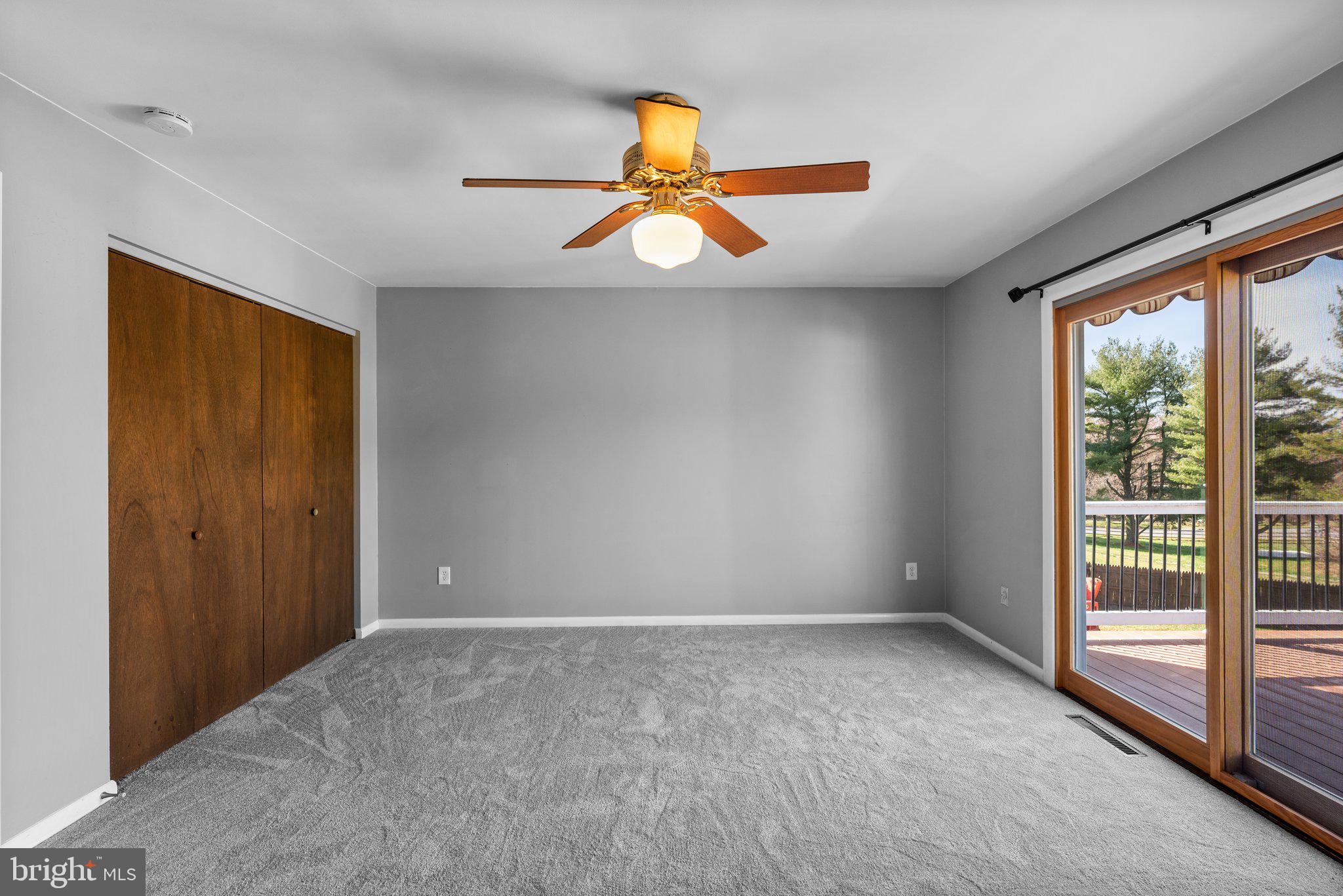 GREEN FIELD - Residential Lease