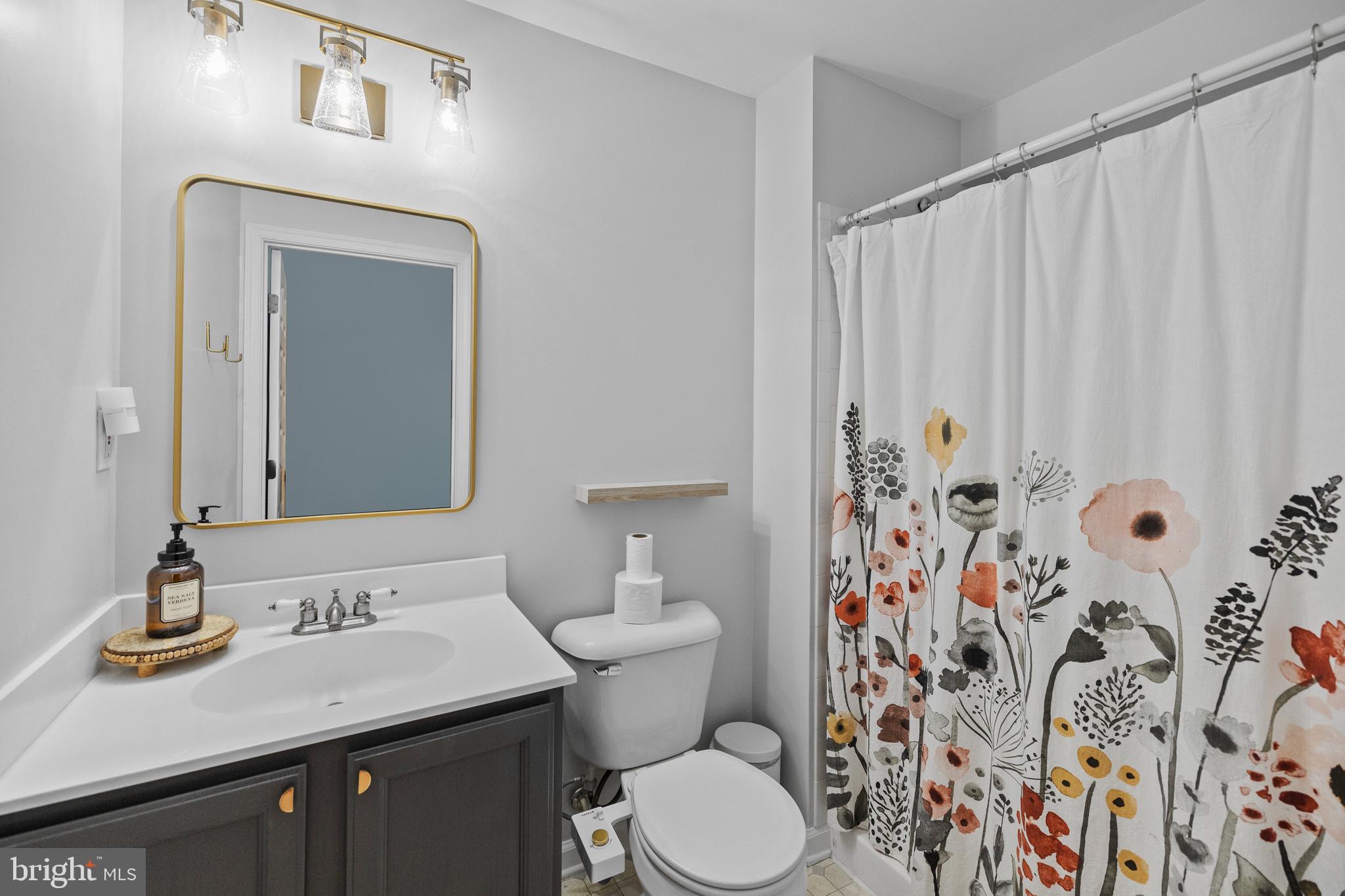 JAPONICA - Residential