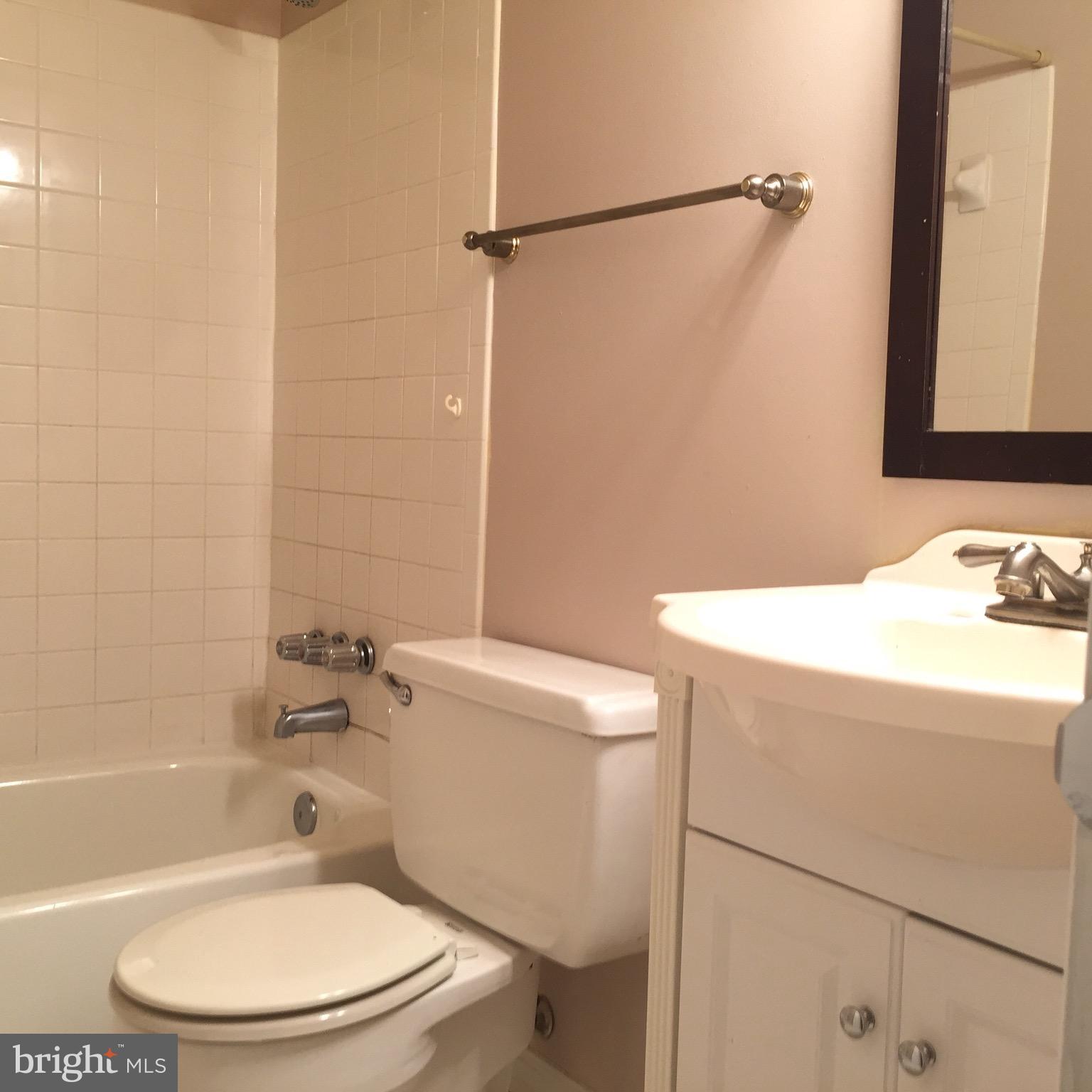 CINNAMON RIDGE CONDO - Residential Lease