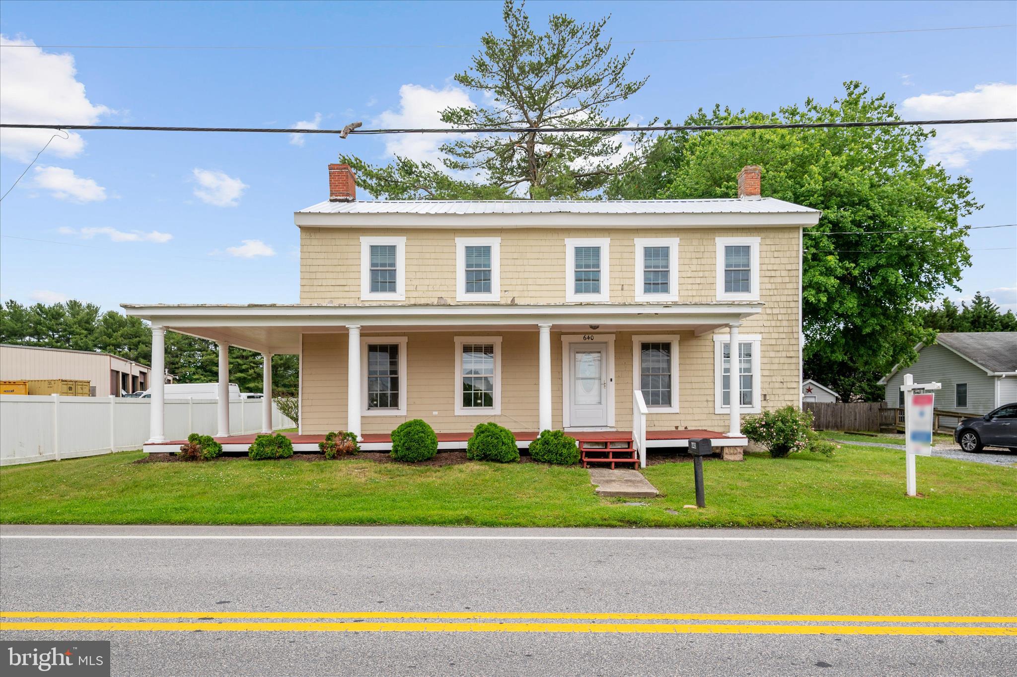 CHURCH HILL - Residential