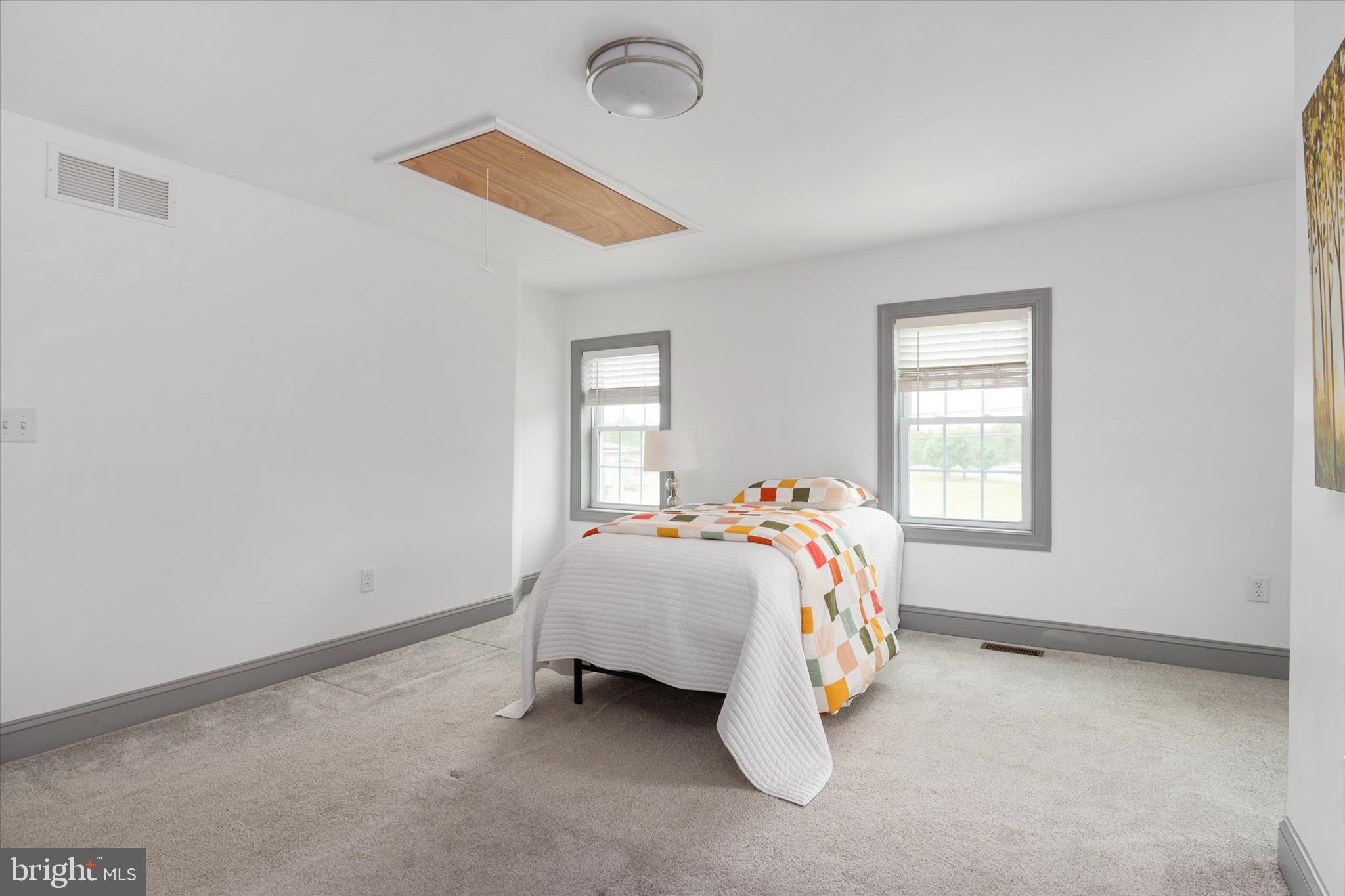 CHURCH HILL - Residential