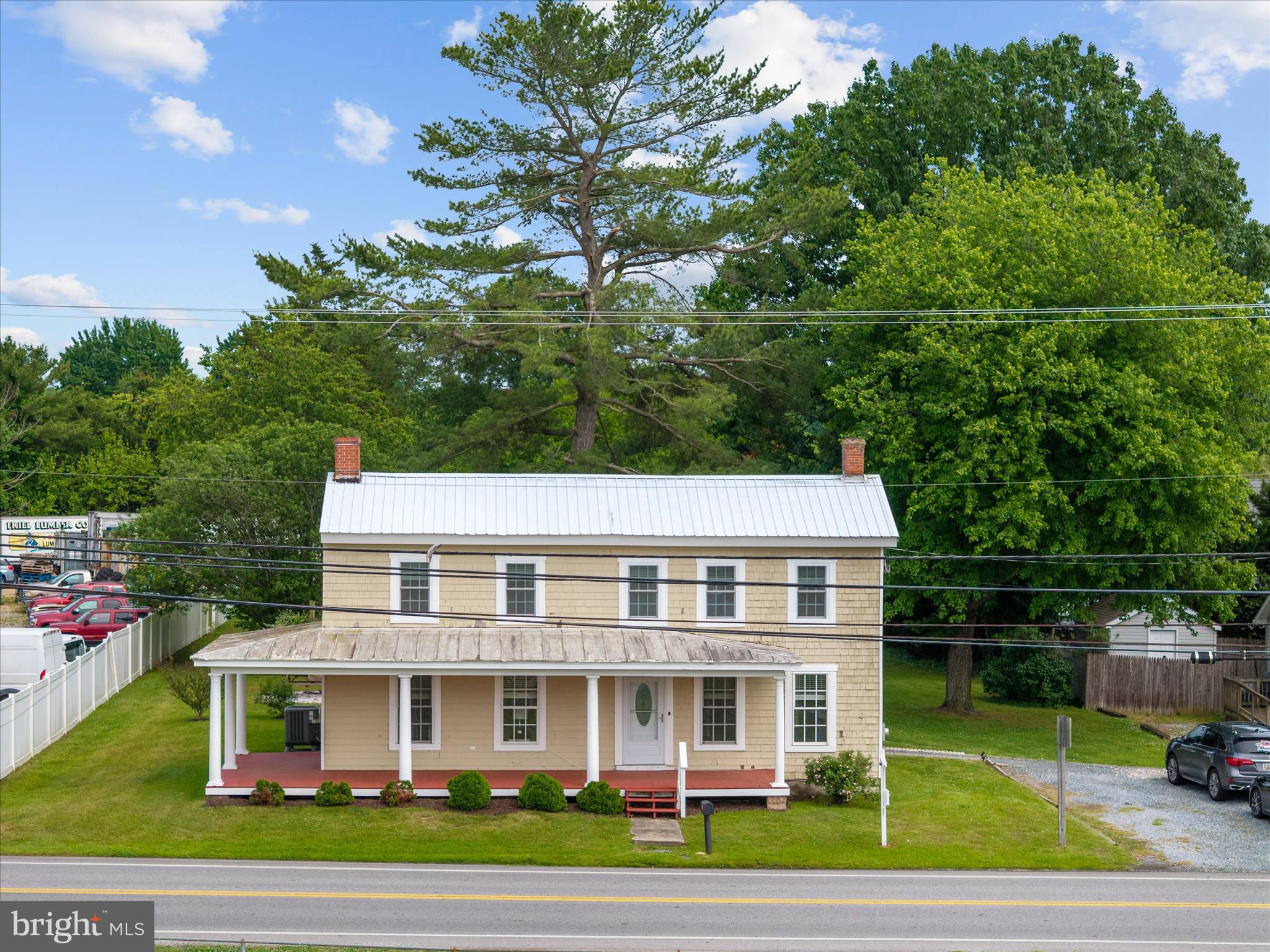 CHURCH HILL - Residential