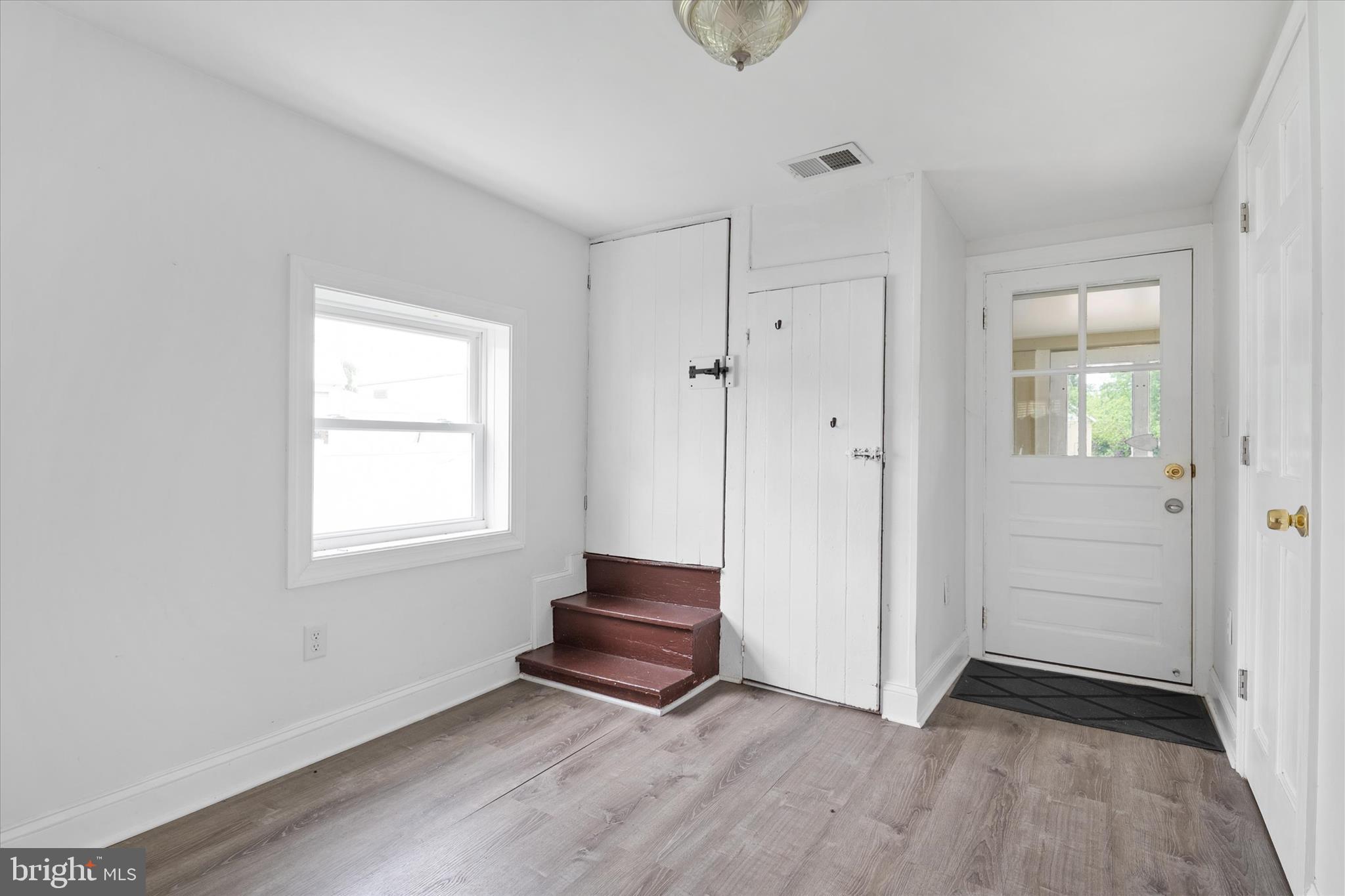 CHURCH HILL - Residential
