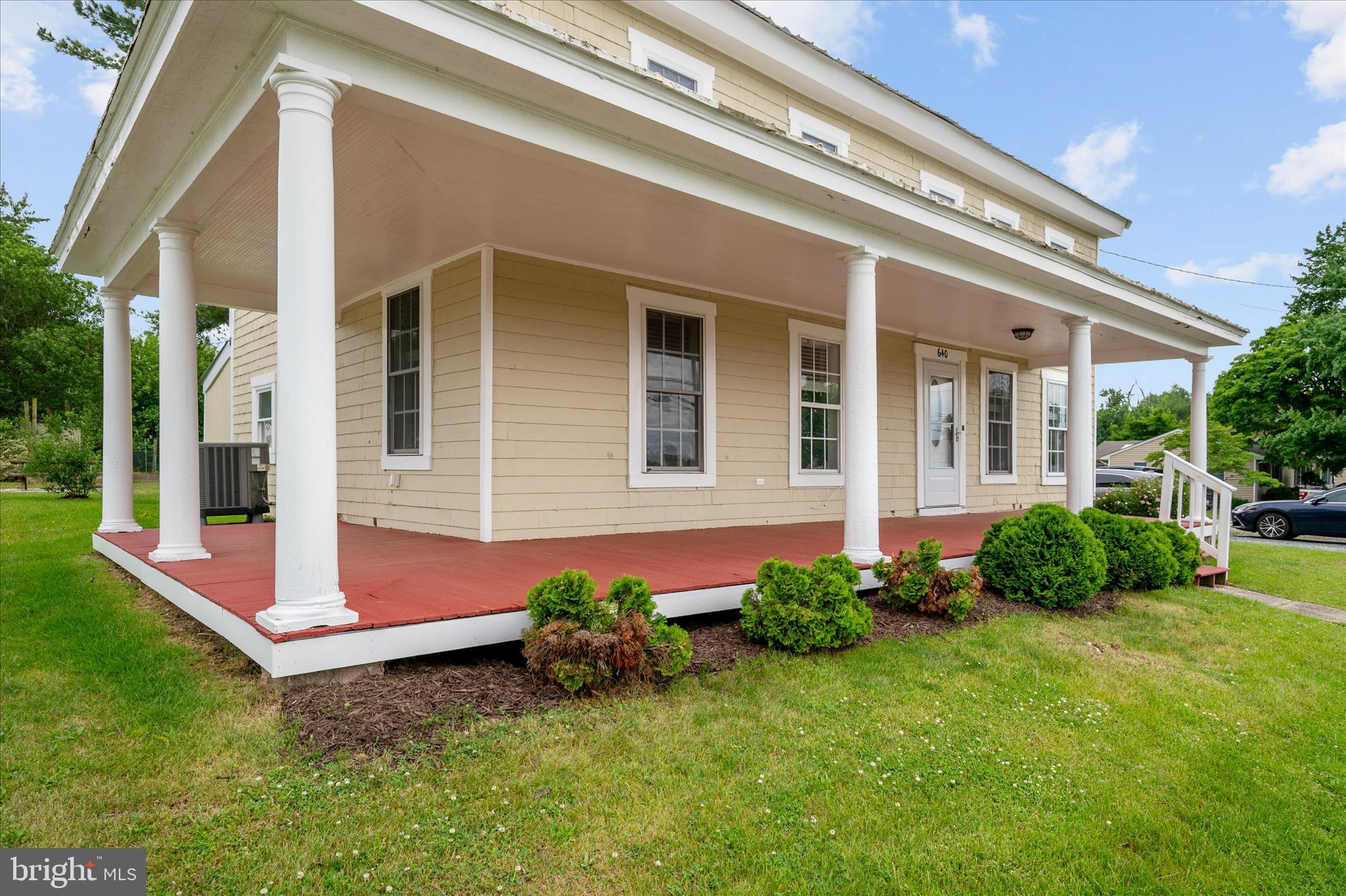 CHURCH HILL - Residential