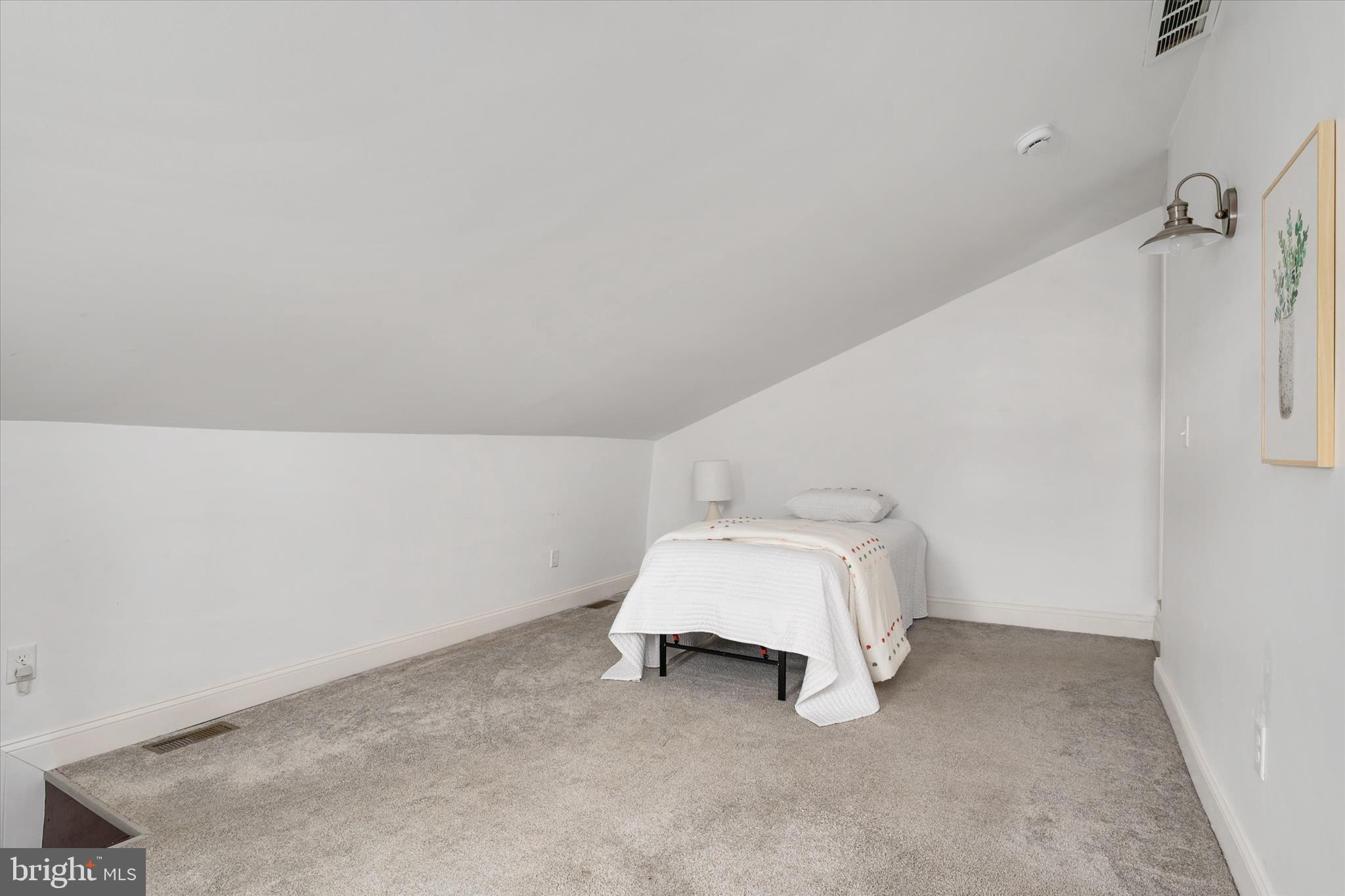 CHURCH HILL - Residential