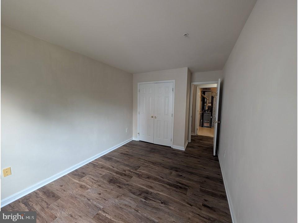 AVINGTON PARK - Residential