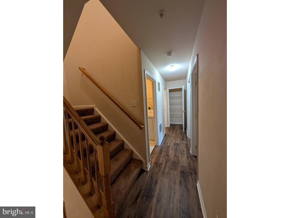 AVINGTON PARK - Residential