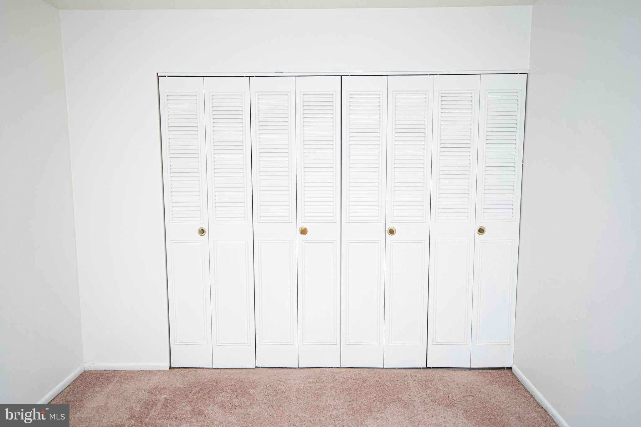 EAST FALLS - Residential