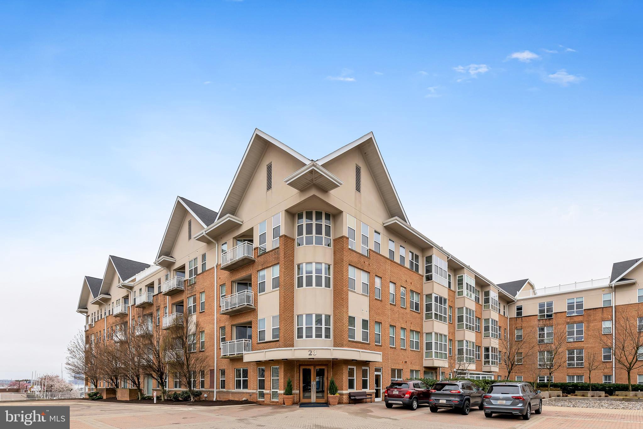 PIERSIDE AT HARBORVIEW - Residential