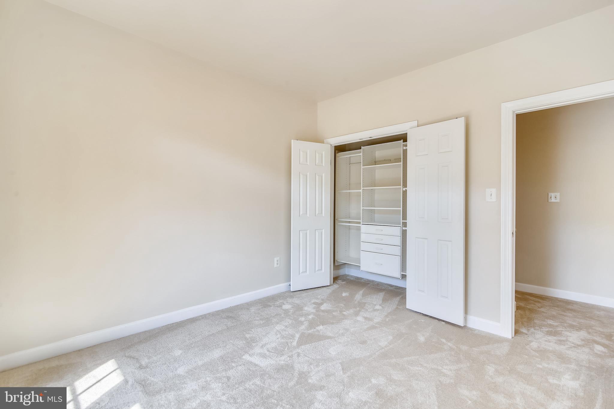 HIDDEN CREEK - Residential