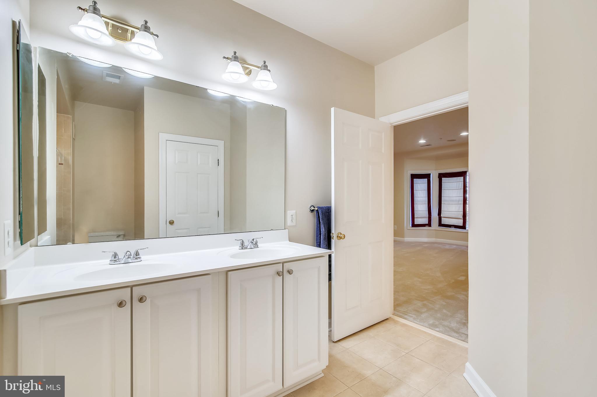 HIDDEN CREEK - Residential