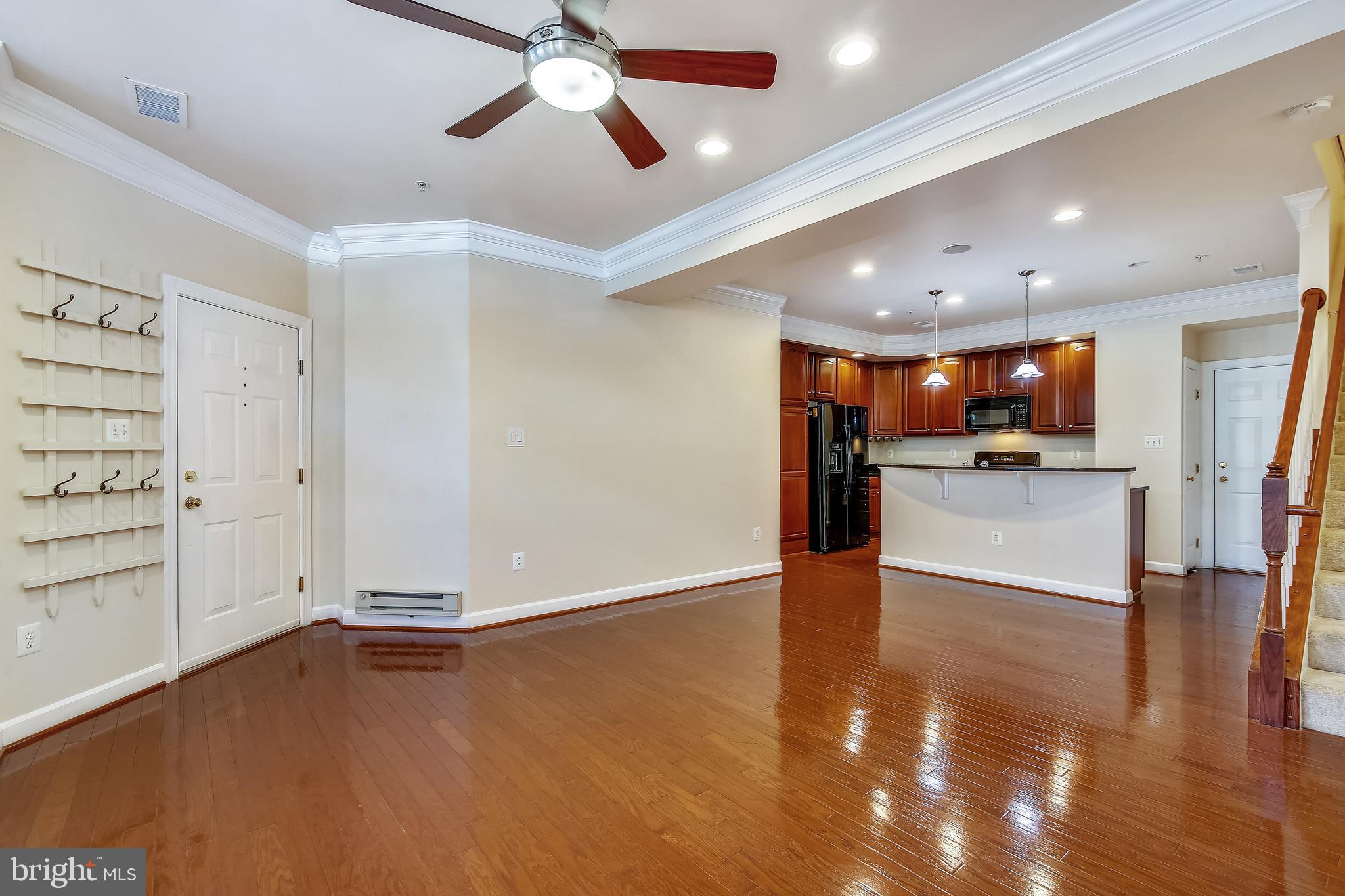 HIDDEN CREEK - Residential