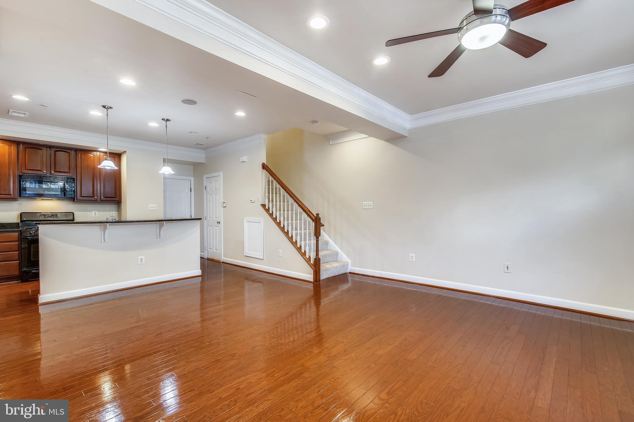 HIDDEN CREEK - Residential