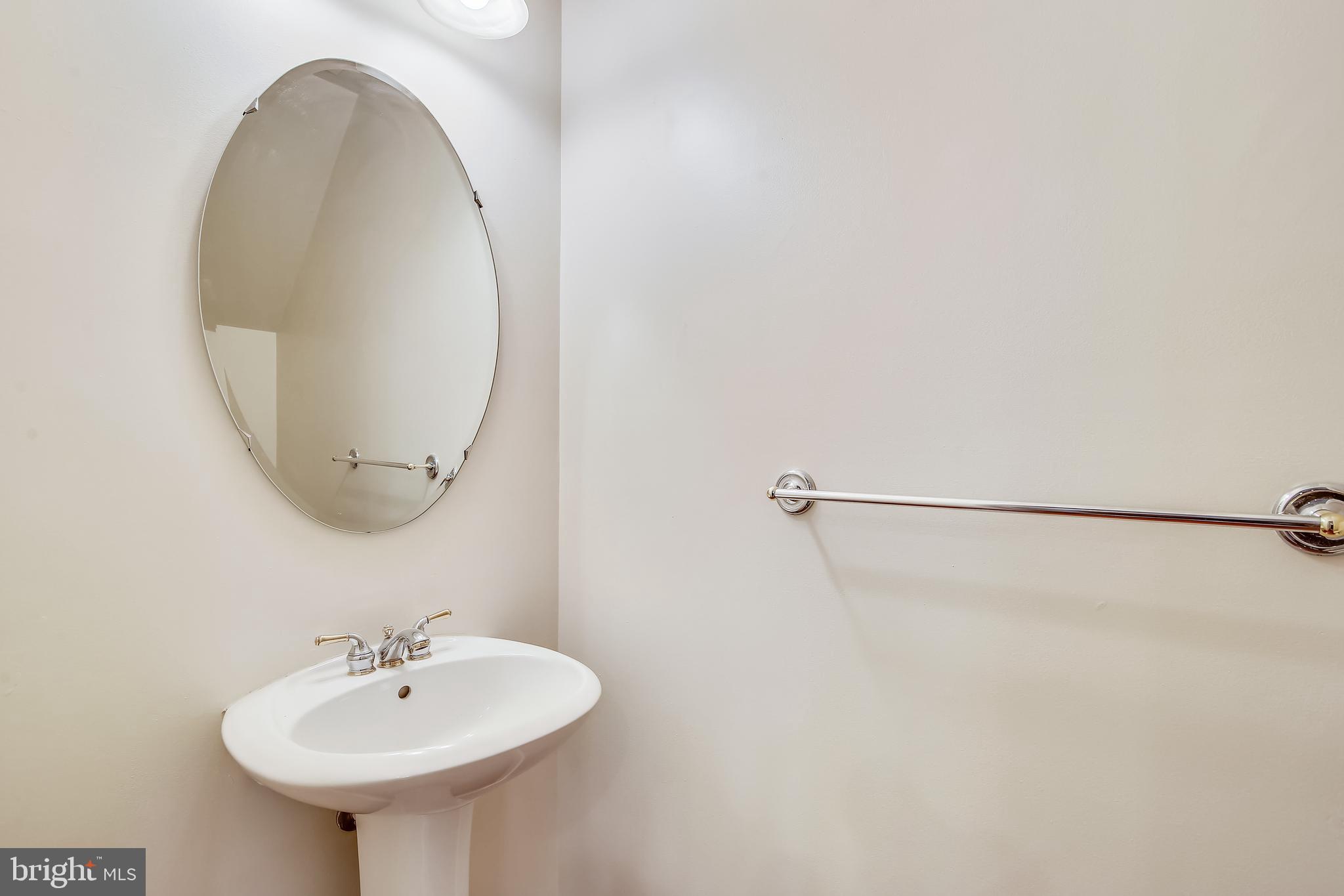 HIDDEN CREEK - Residential