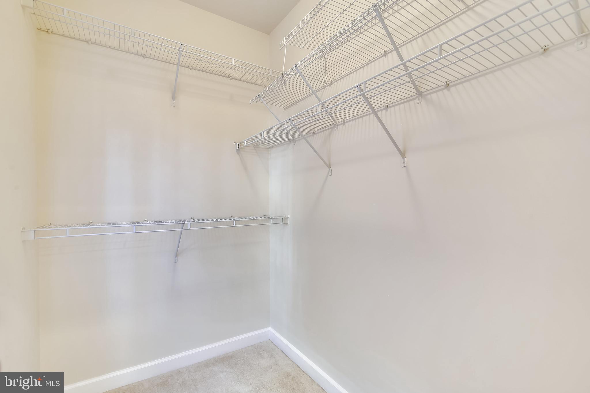 HIDDEN CREEK - Residential