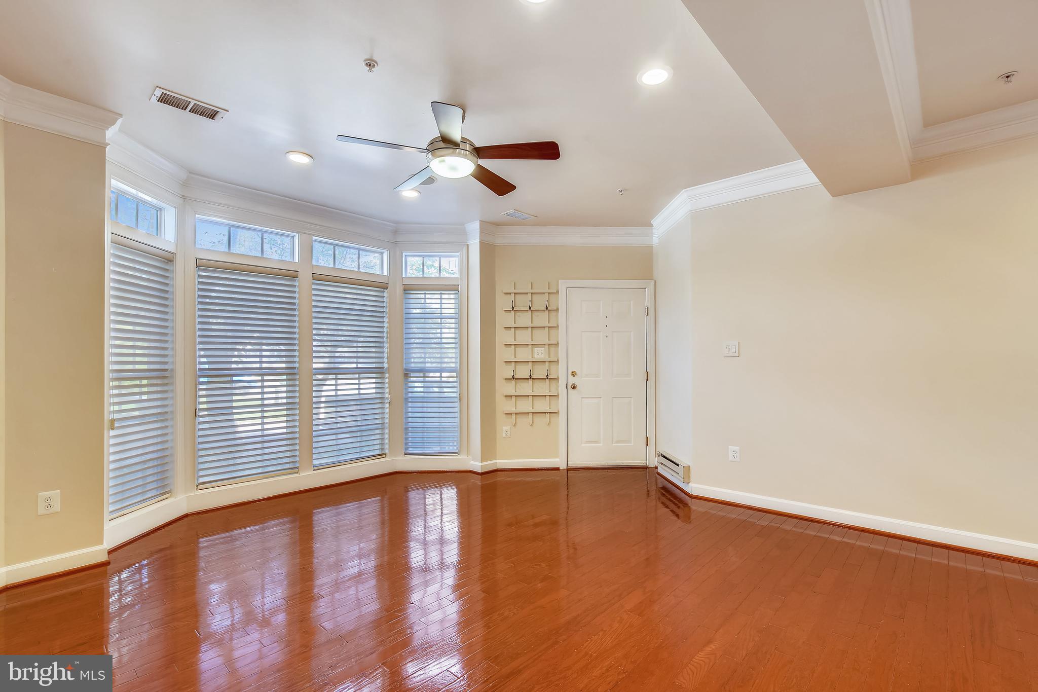 HIDDEN CREEK - Residential