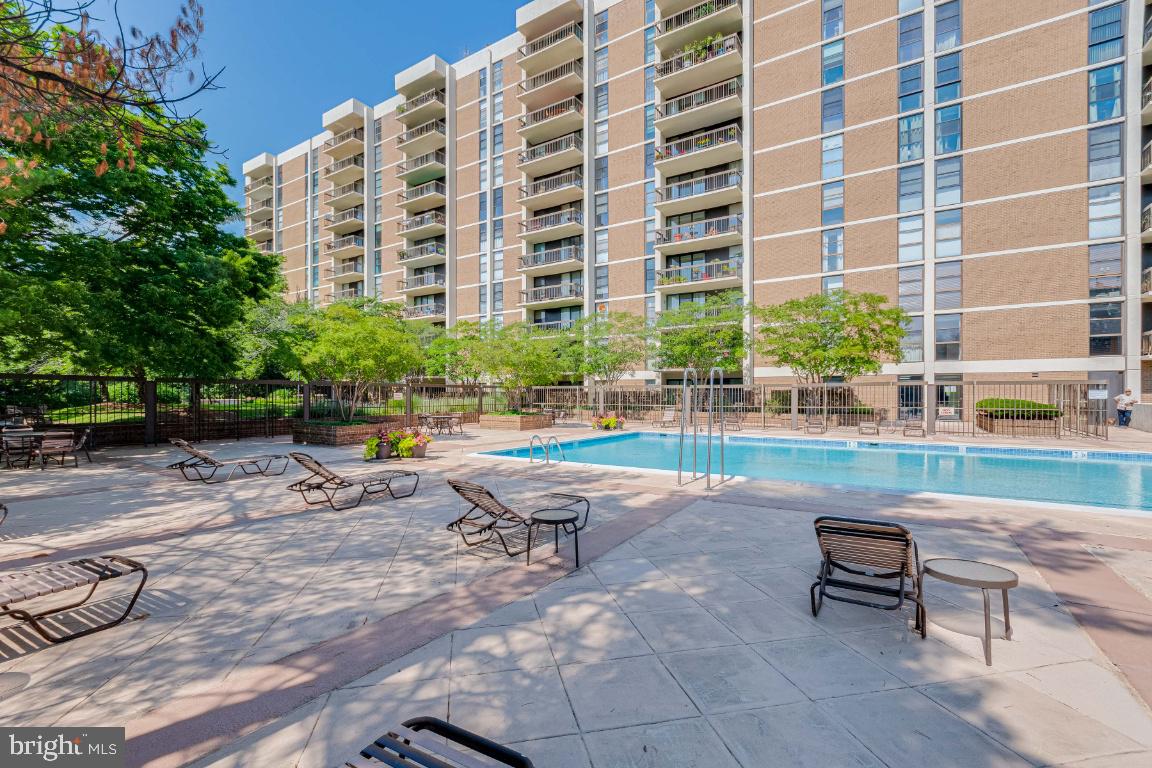 BARKLEY CONDO - Residential Lease