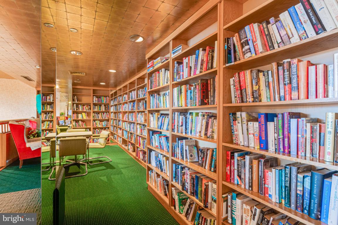 BARKLEY CONDO - Residential Lease