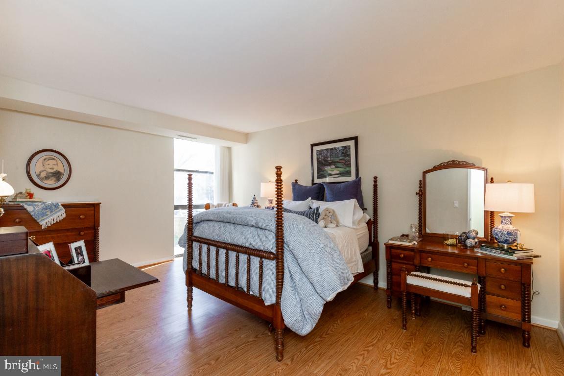 BARKLEY CONDO - Residential Lease