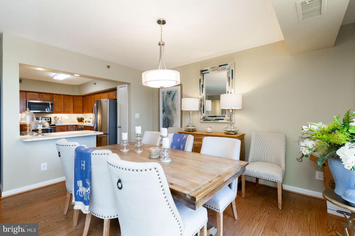 BARKLEY CONDO - Residential Lease