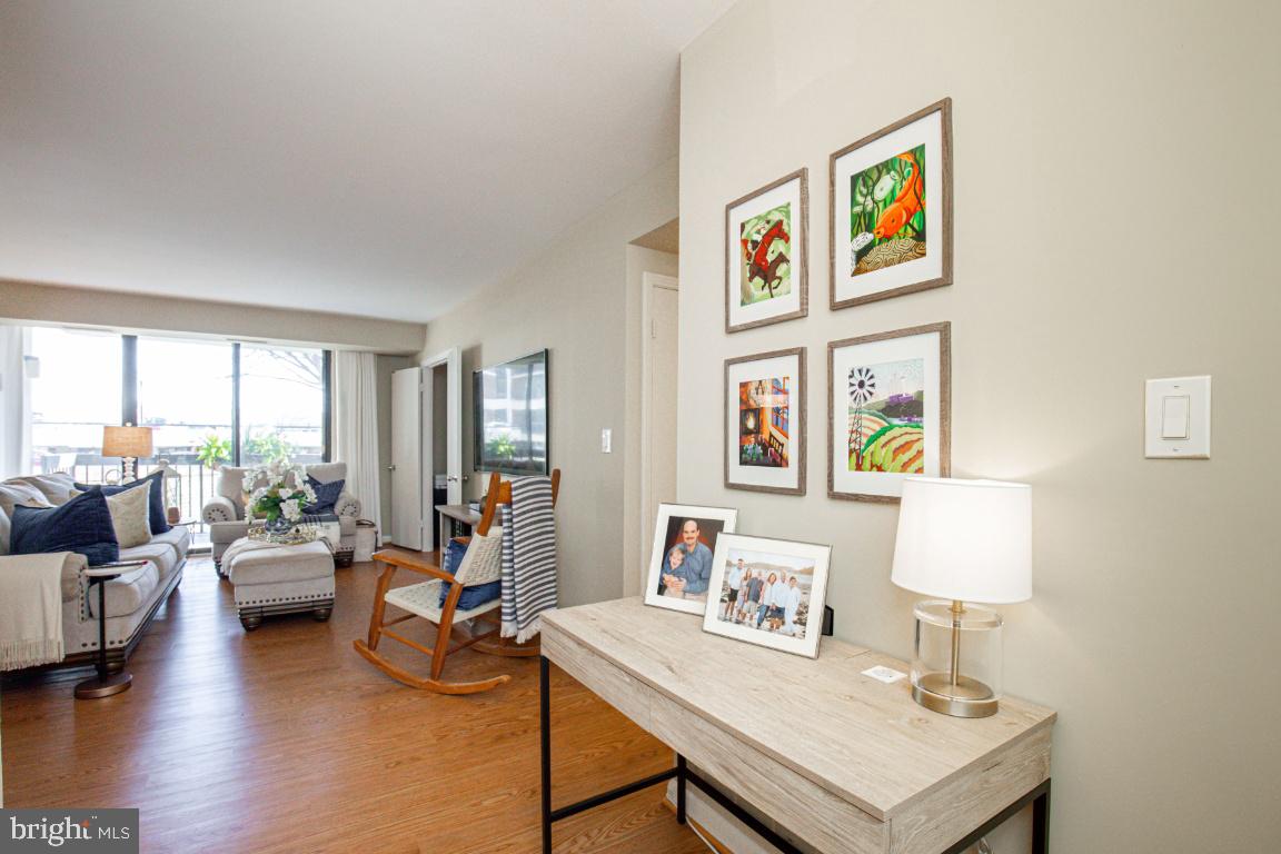 BARKLEY CONDO - Residential Lease