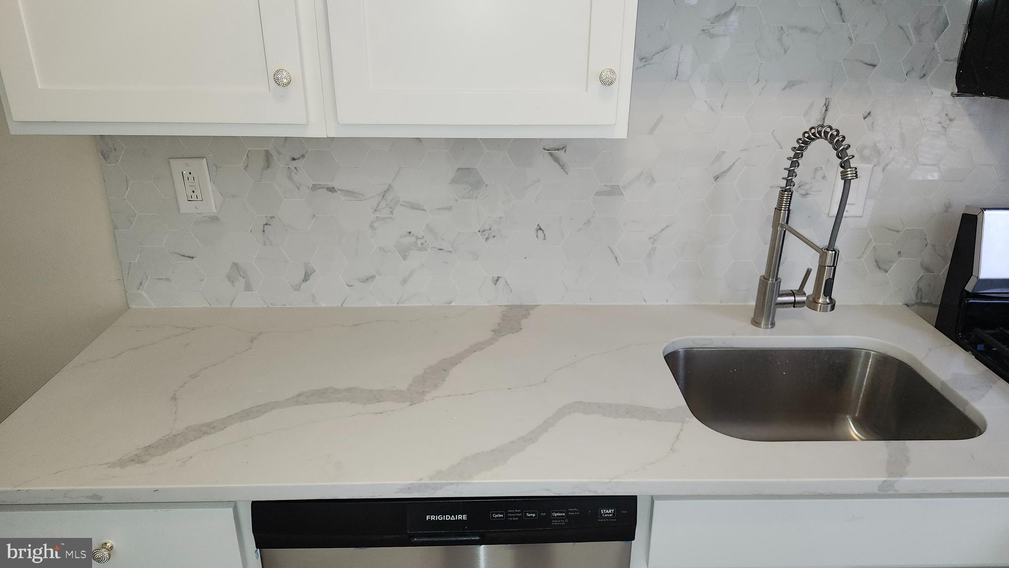 NORTHWOOD - Residential