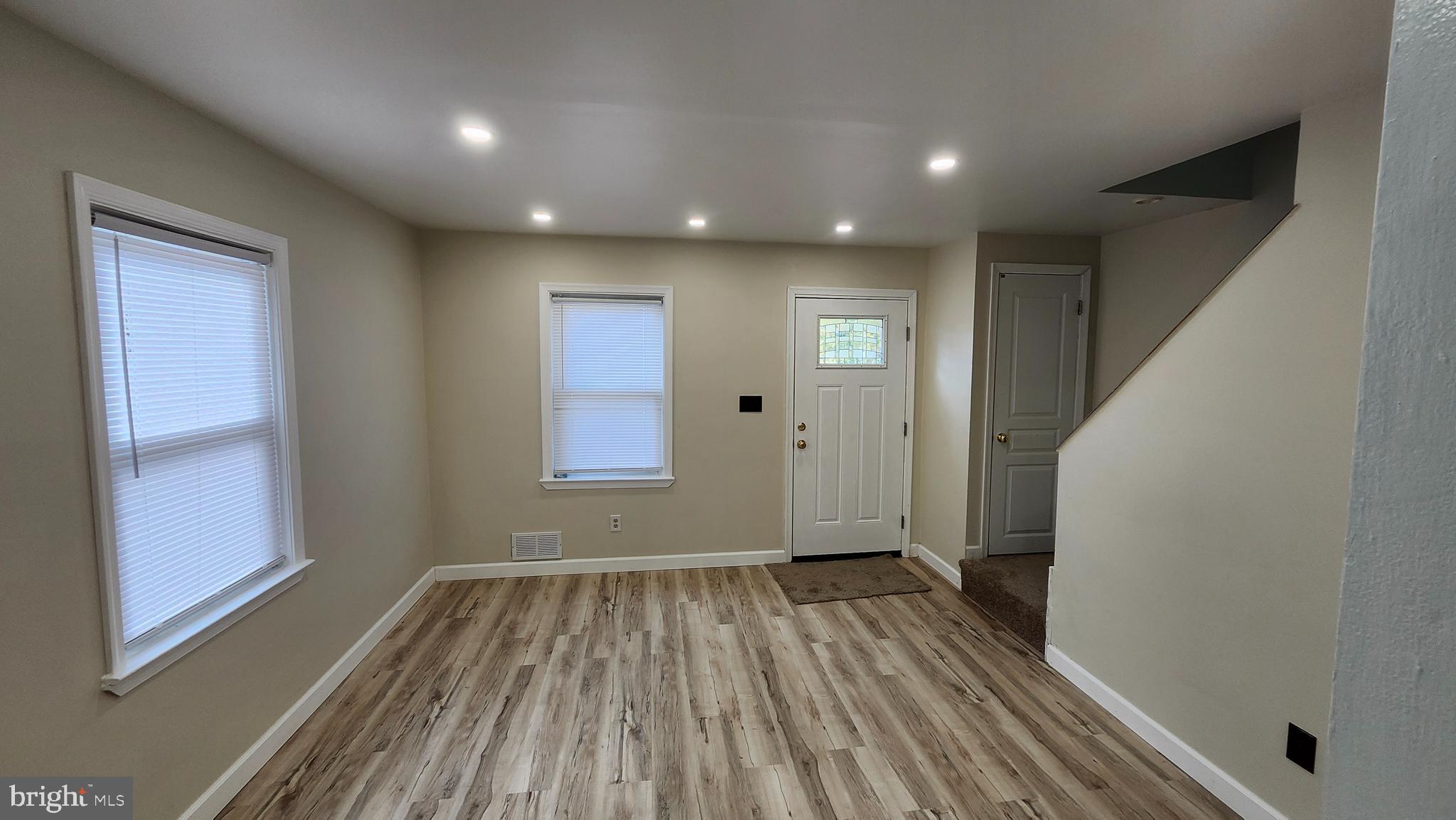 NORTHWOOD - Residential