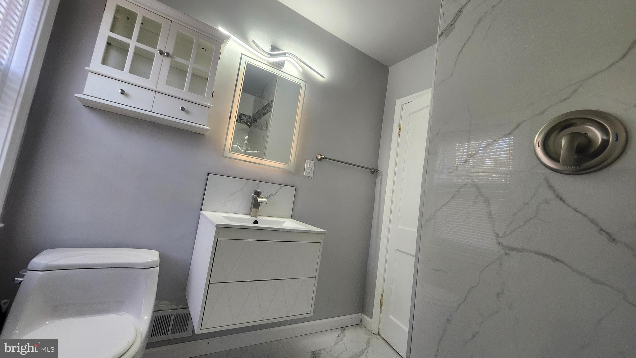 NORTHWOOD - Residential