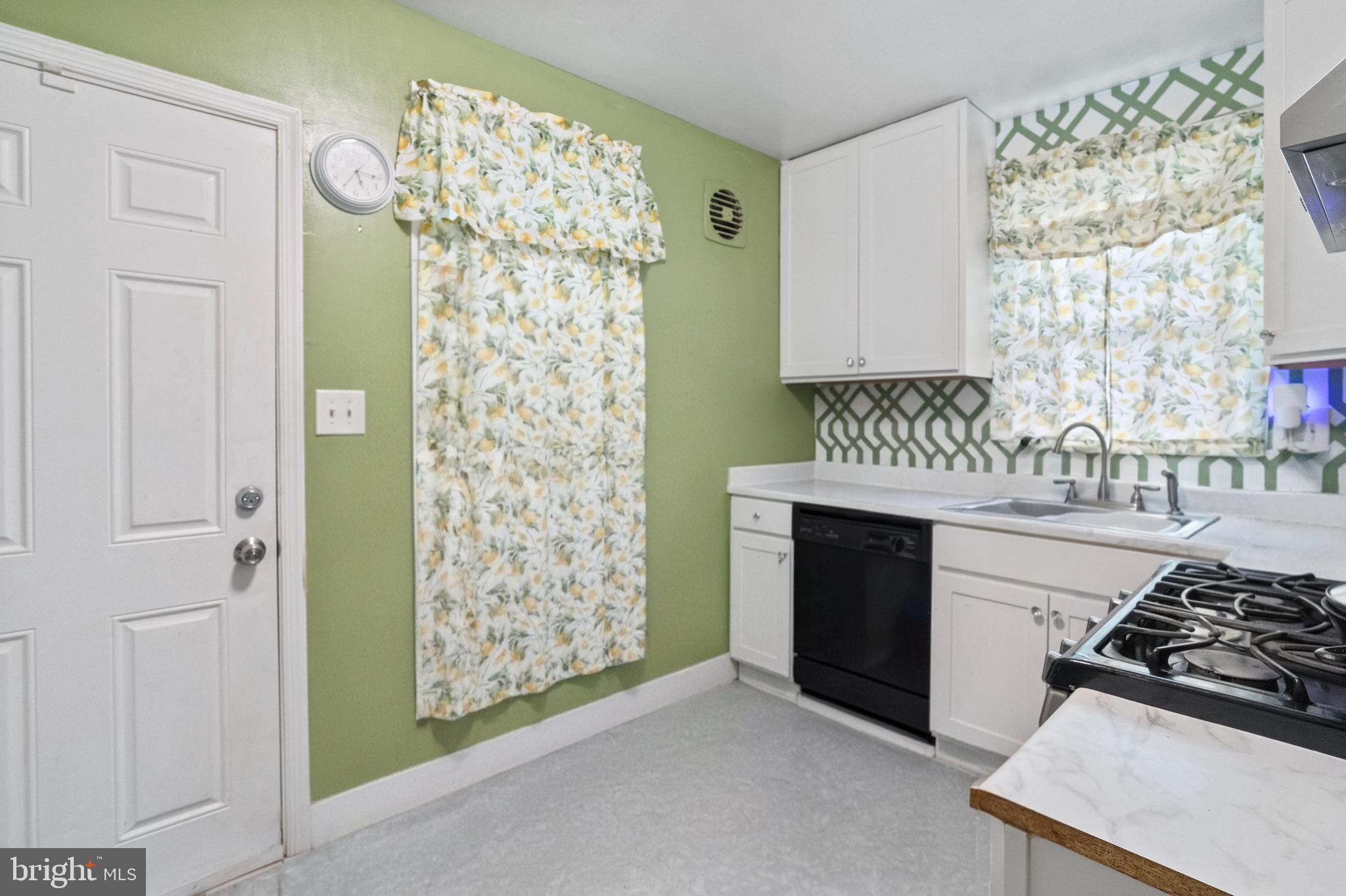GARDENVILLE - Residential